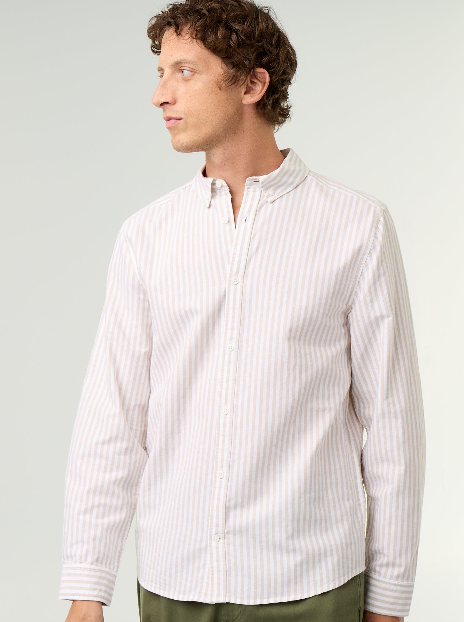 Chemise rayée avec col boutonné - Beige
