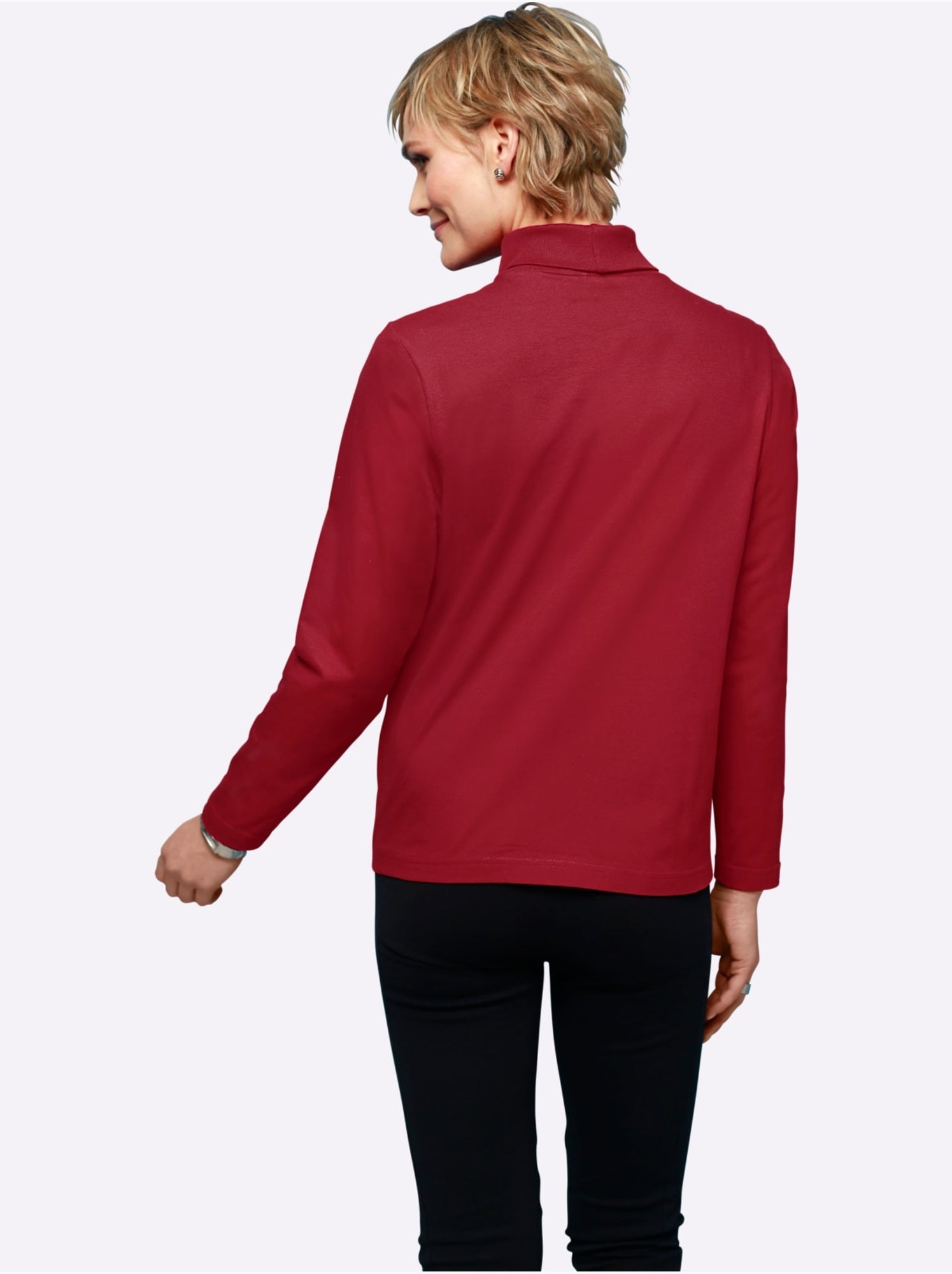 Col roulé léger avec manches longues et style moderne - taille standard - moda vilona - Rouge cerise