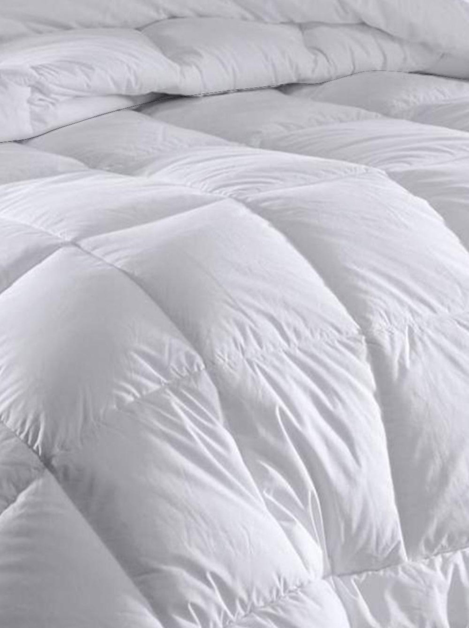 Couette microfibre 220x240 - Blanche - 550 grs/m2 - Blanc