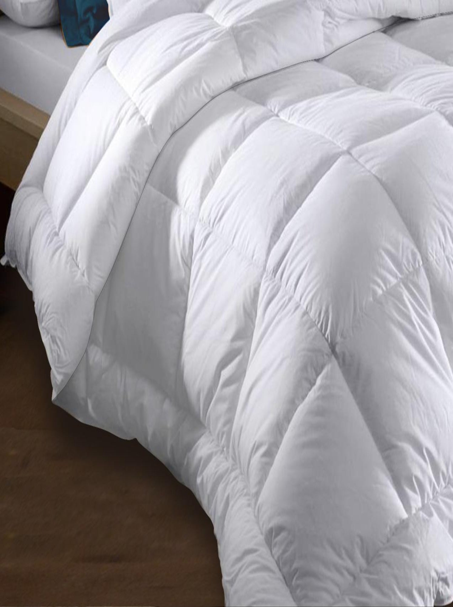 Couette microfibre 220x240 - Blanche - 550 grs/m2 - Blanc