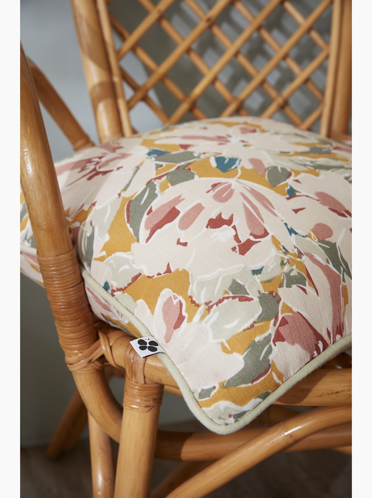 Coussin déhoussable – gaze de coton imprimée clarence - Rose