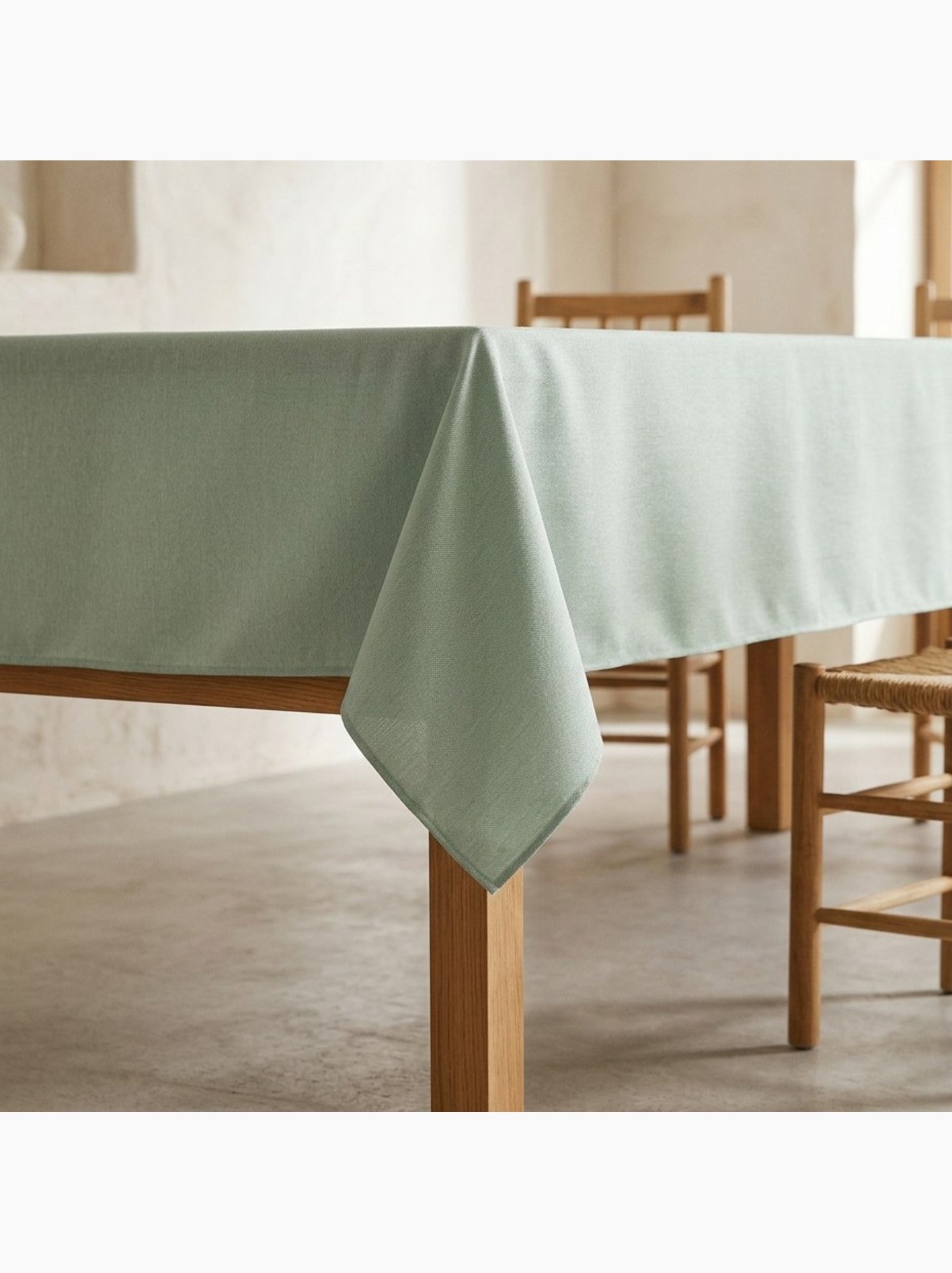 Nappe antitache unie, tissu chiné. Chute naturelle, toucher textile - Gamusi. - Bleu turquoise