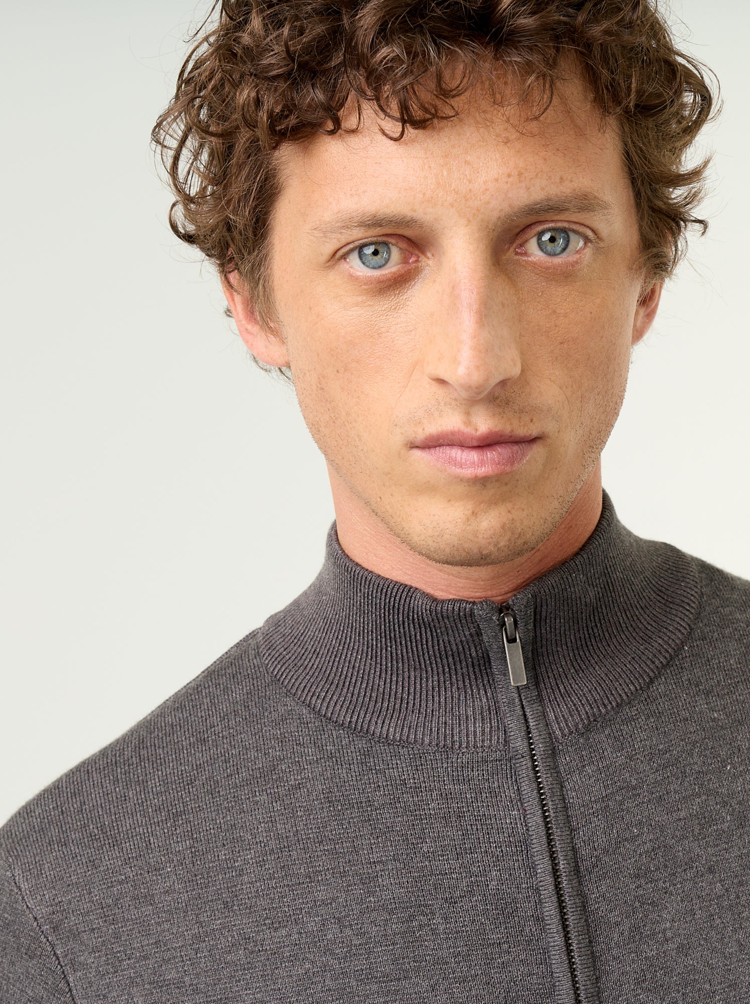 Gilet zippé à col montant - Gris