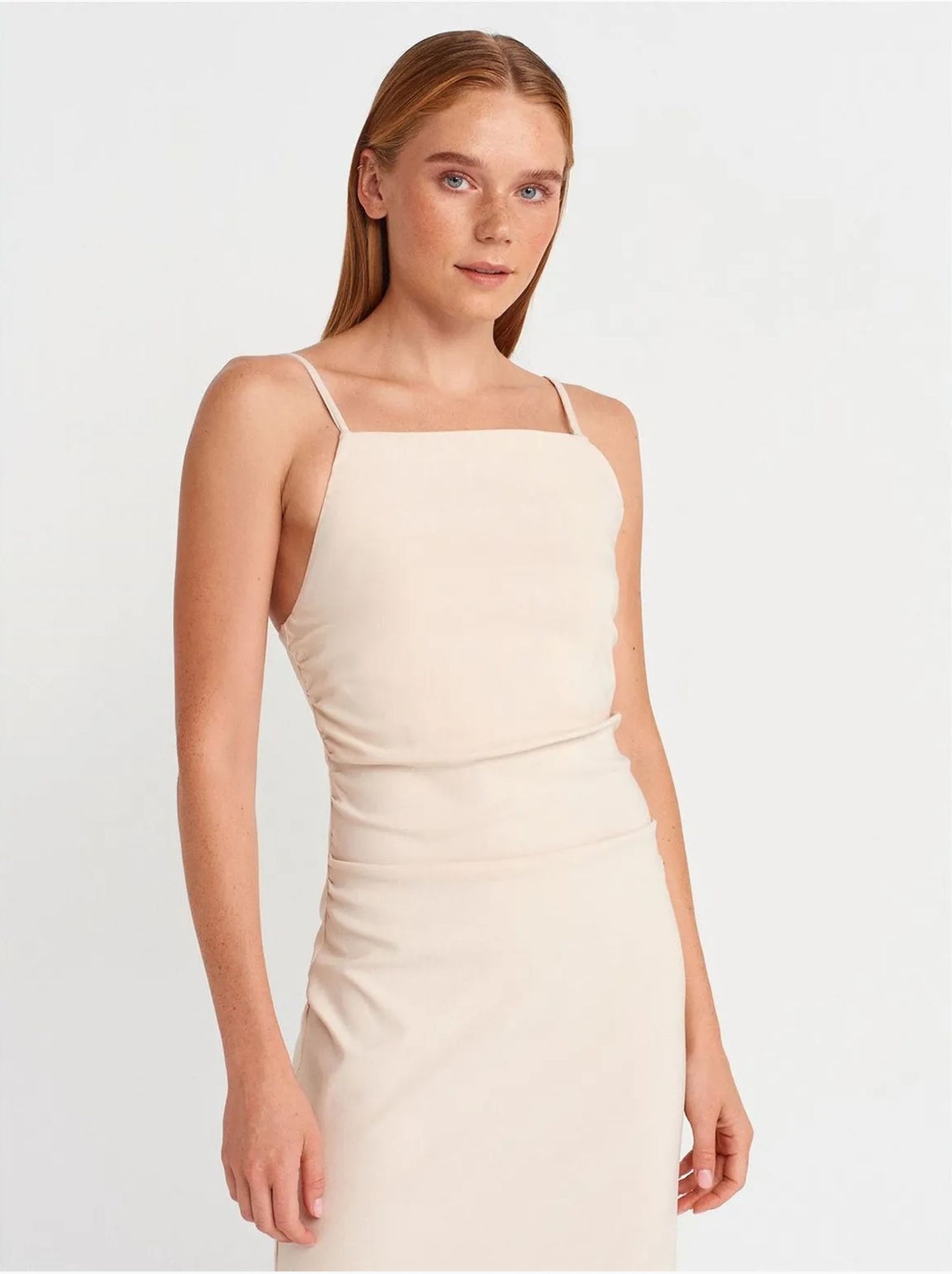 Dilvin robe midi moulante sans manches - Crème