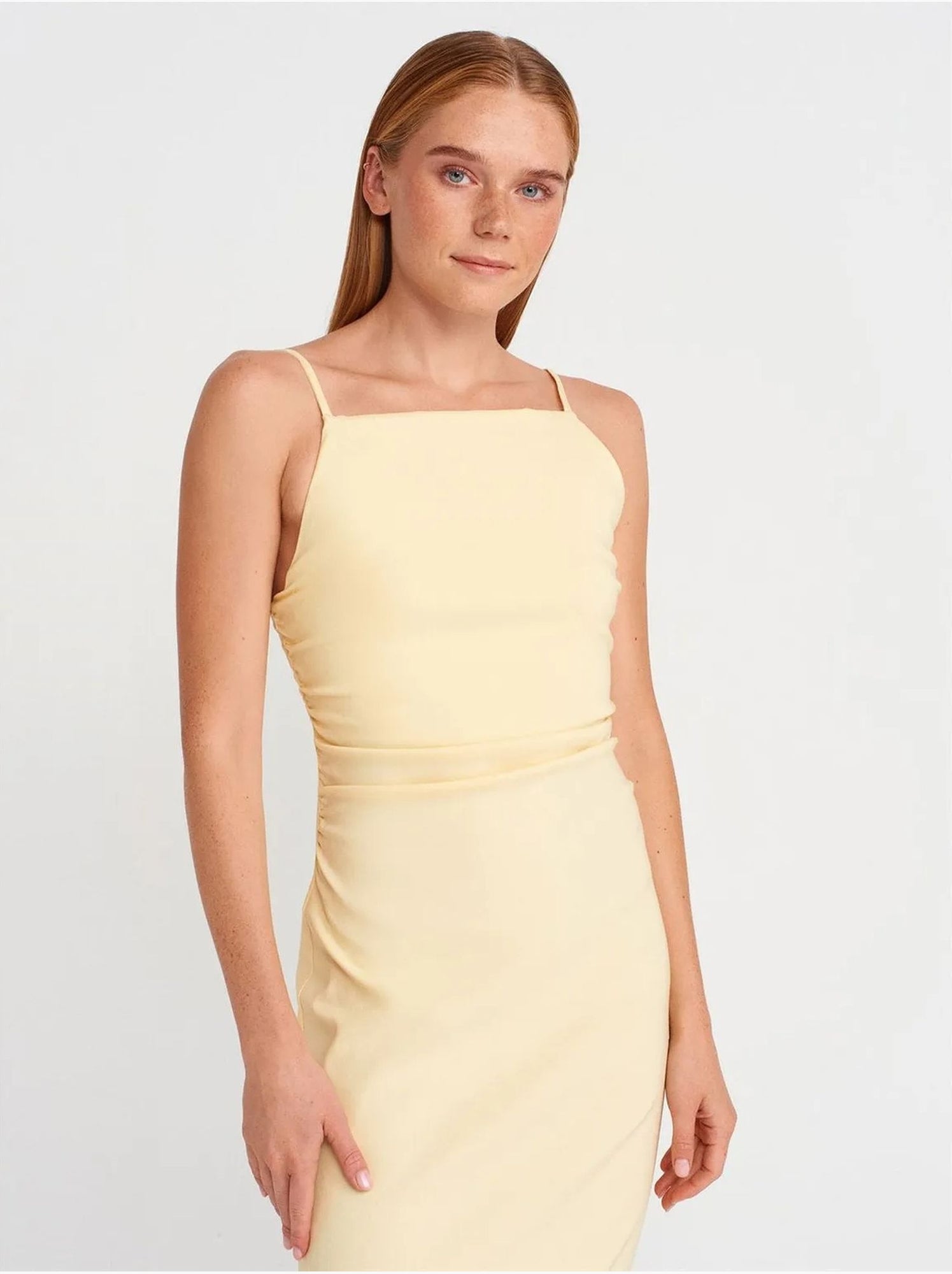Dilvin robe midi moulante sans manches - Jaune citron
