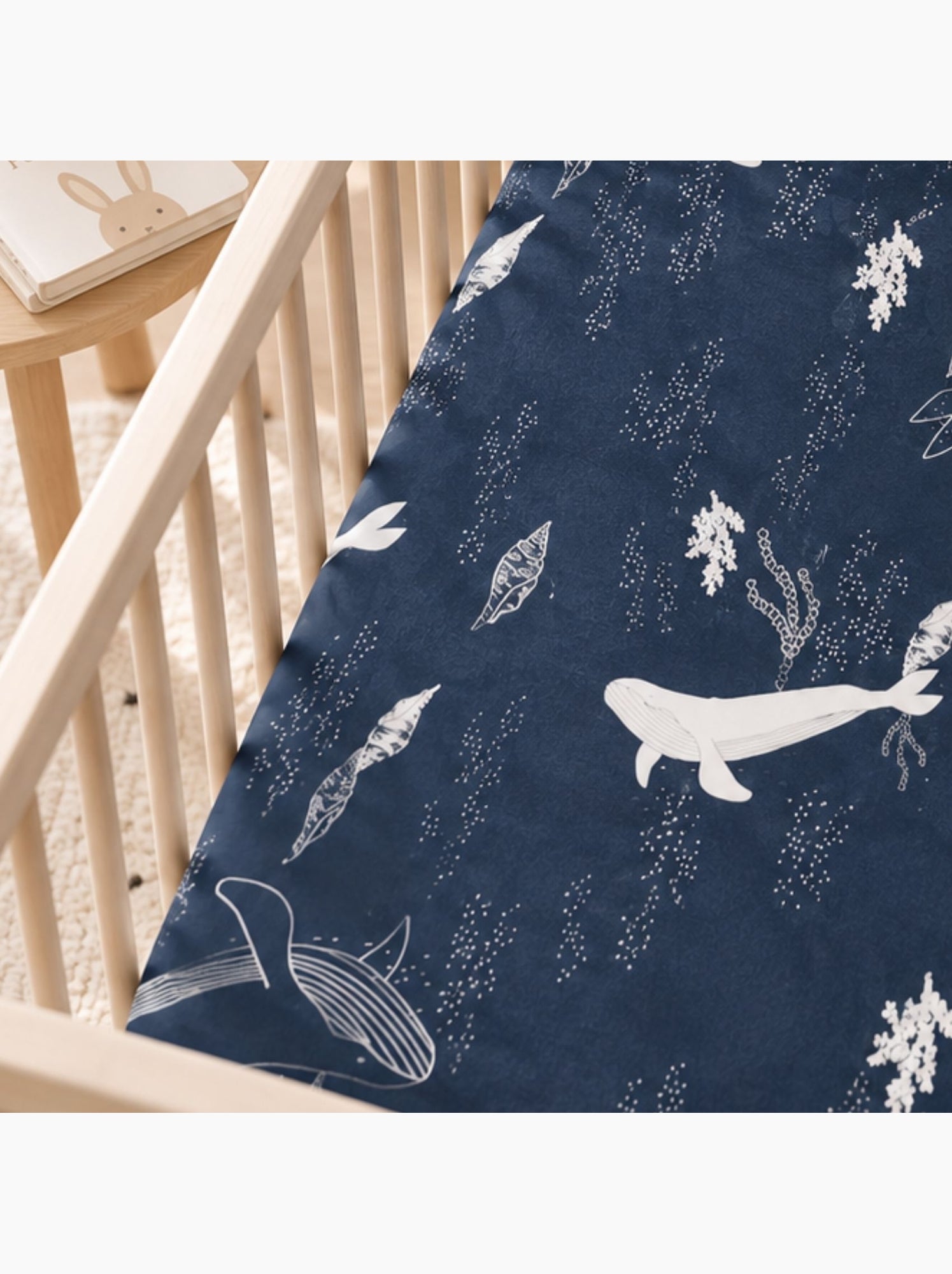 Drap-housse bébé en jersey 100% coton extensible baleine - Bleu foncé