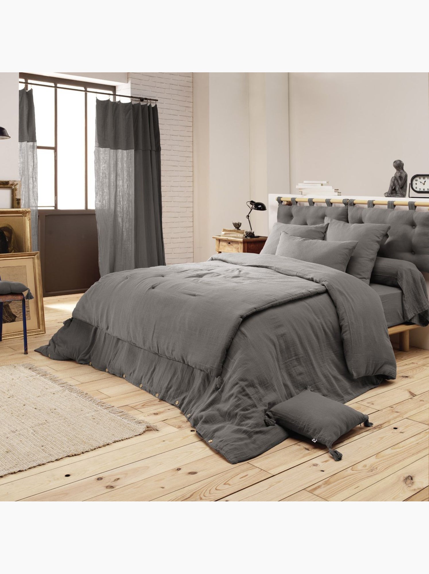 Bout de lit – double gaze de coton unie - finition pompon - gaïa - Gris Granit