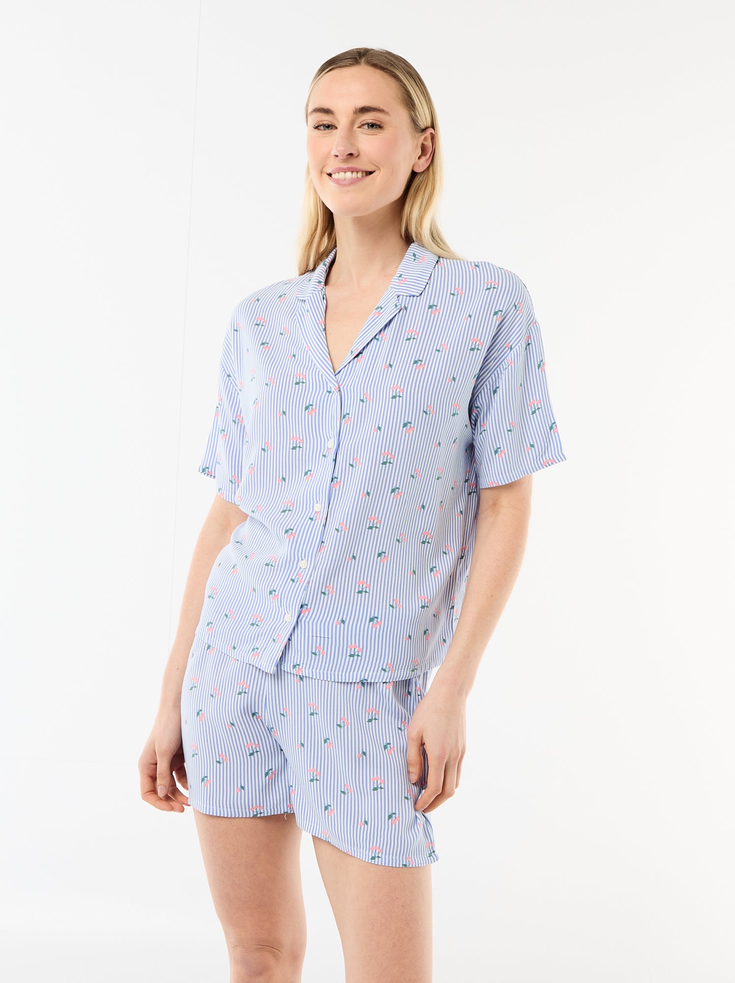 Ensemble de pyjama all-over rayé haut + short - Bleu