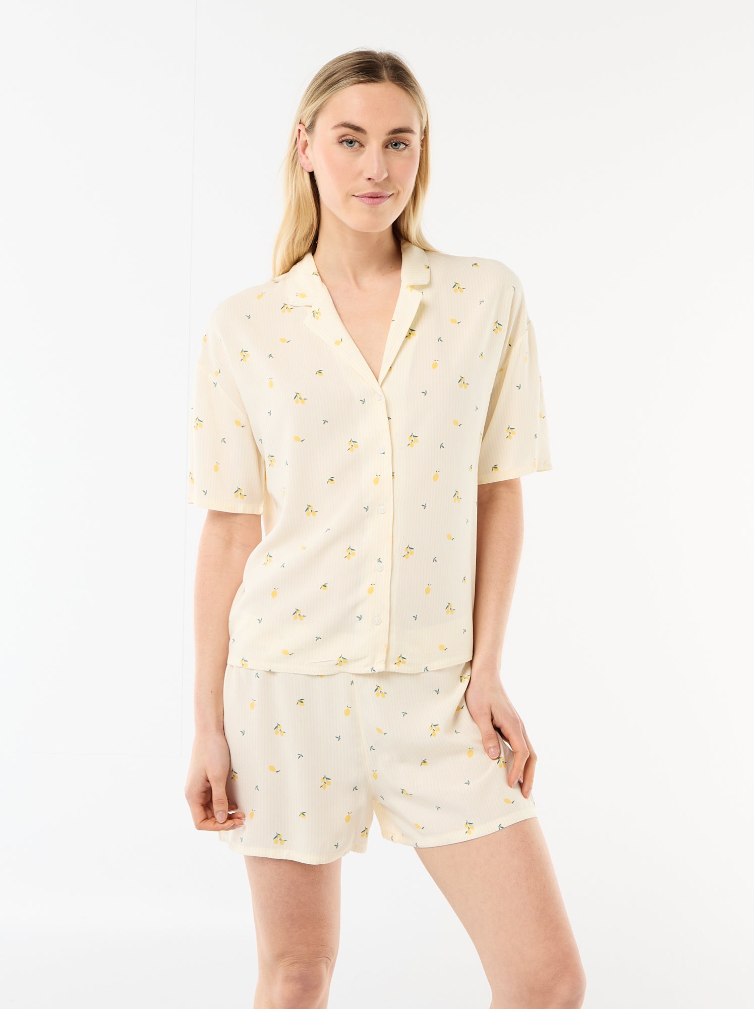 Ensemble de pyjama all-over rayé haut + short - Jaune