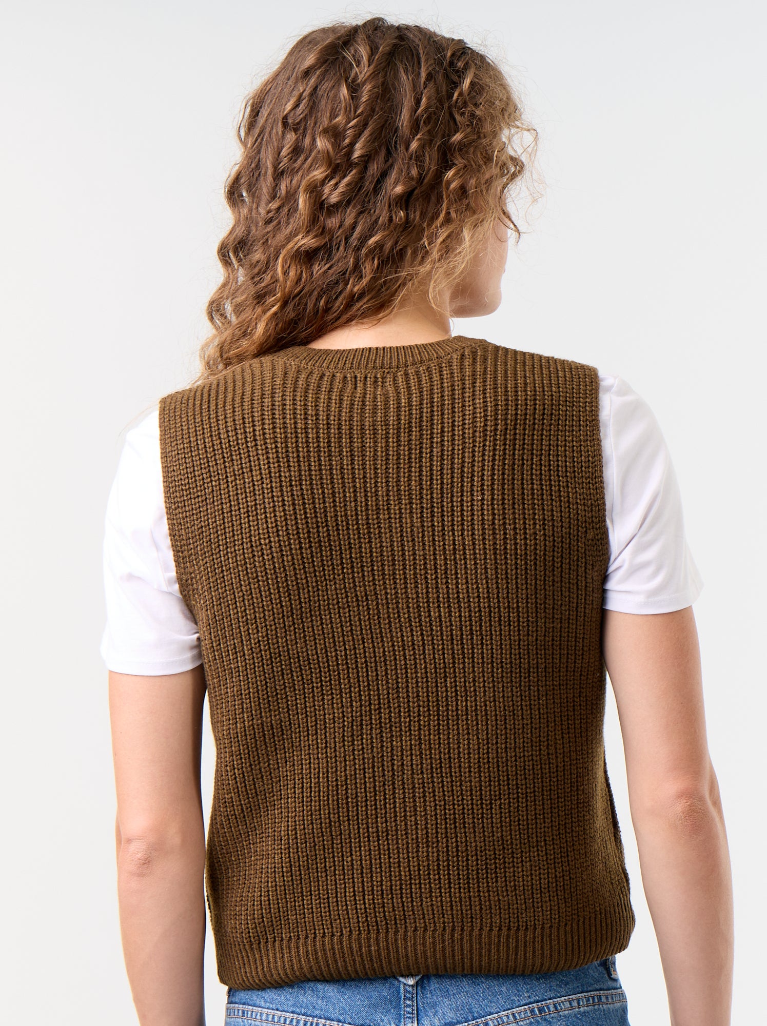 Gilet col rond en maille grosse jauge sans manches - Marron