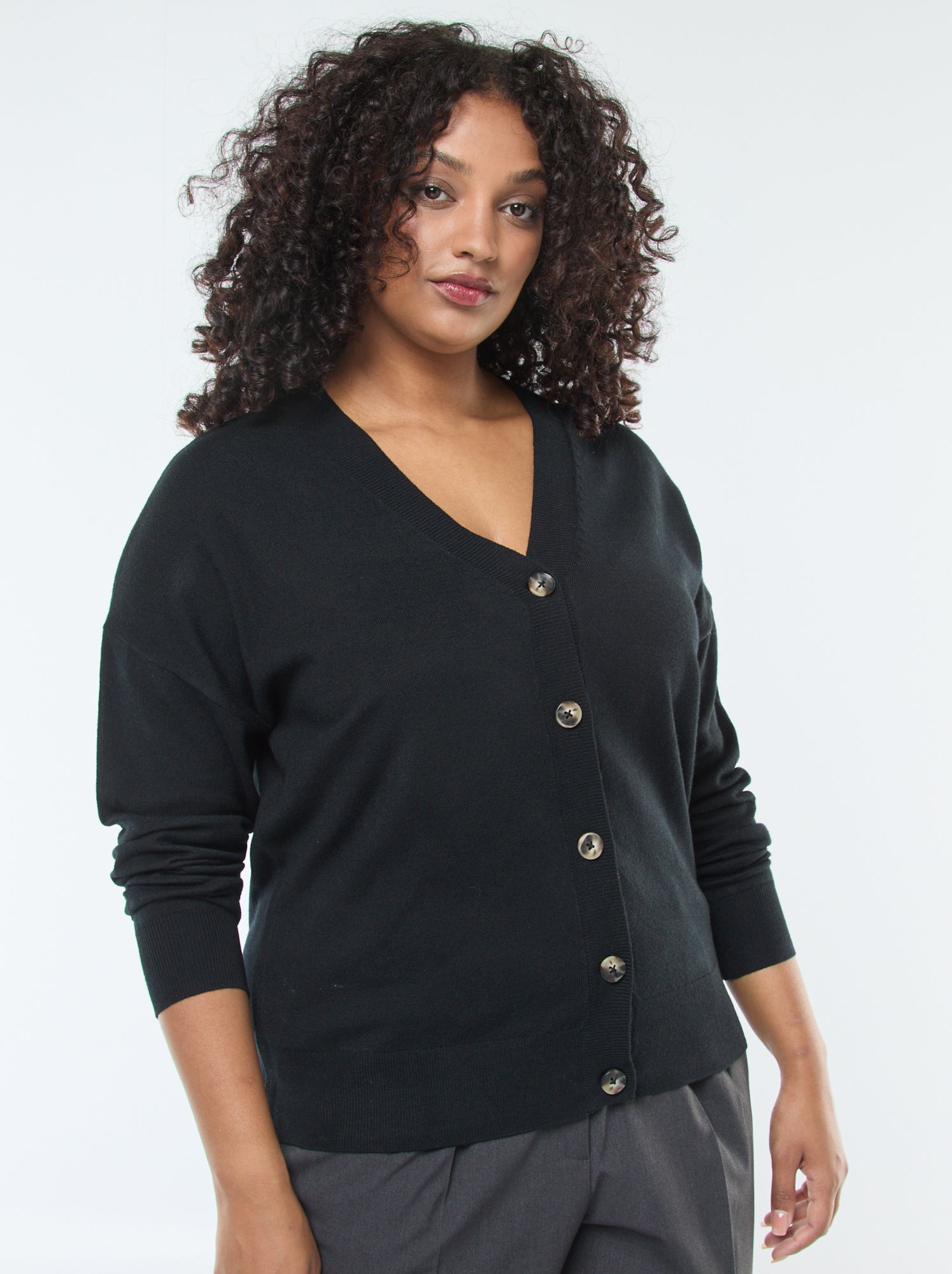 Gilet en maille fine avec ouverture boutonnée - Noir