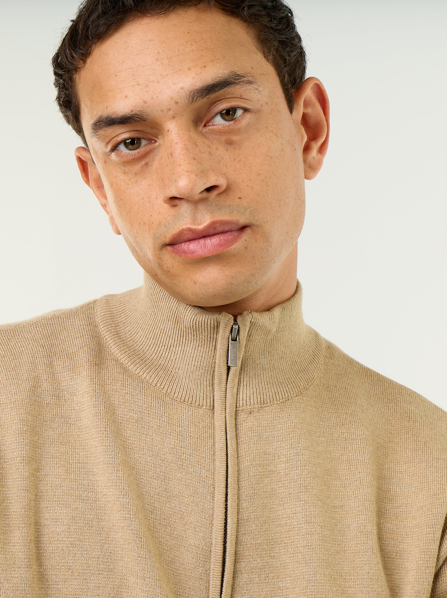 Gilet zippé à col montant - Beige