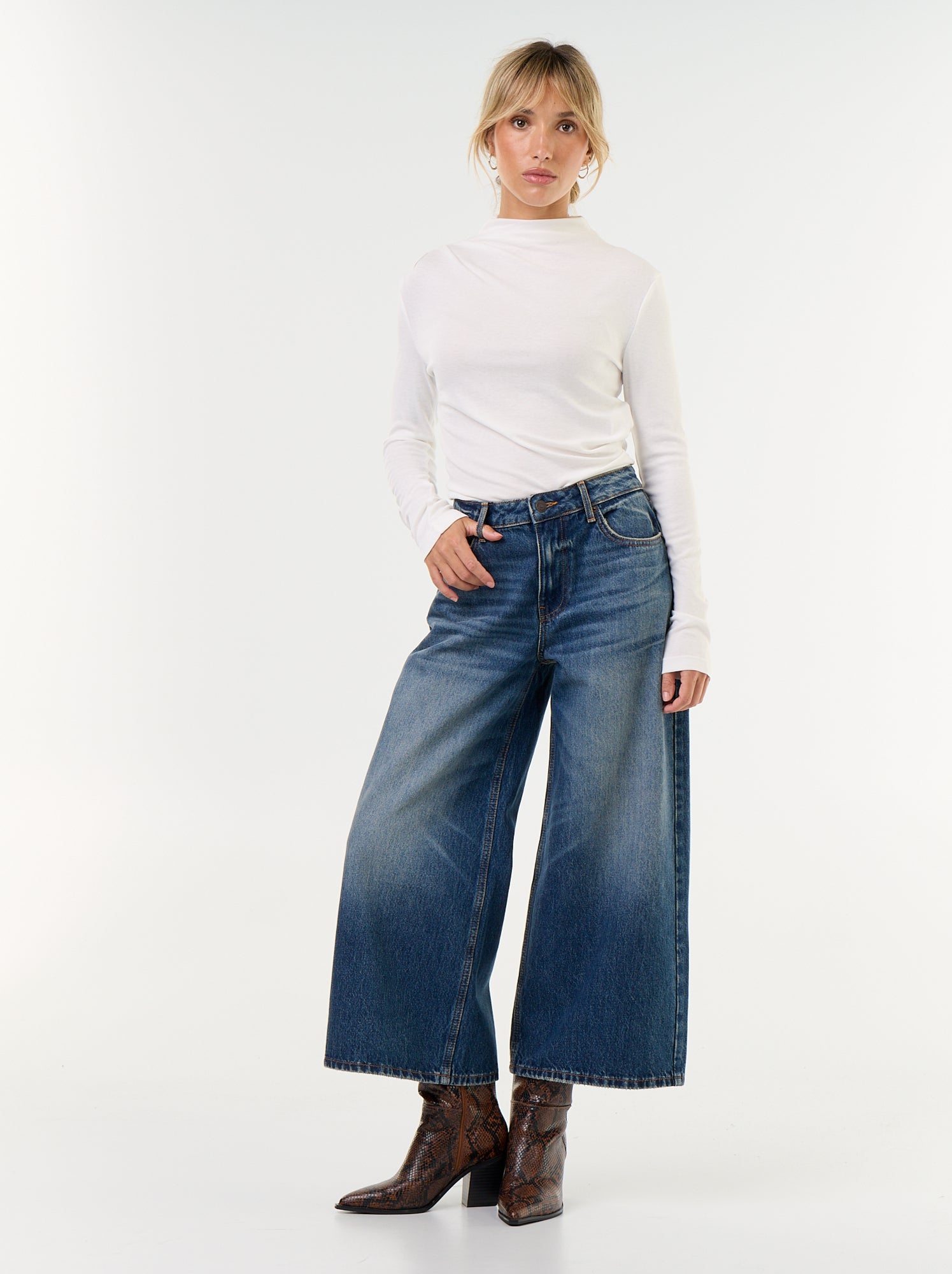 Jean large taille haute - Bleu (GKI13_1)