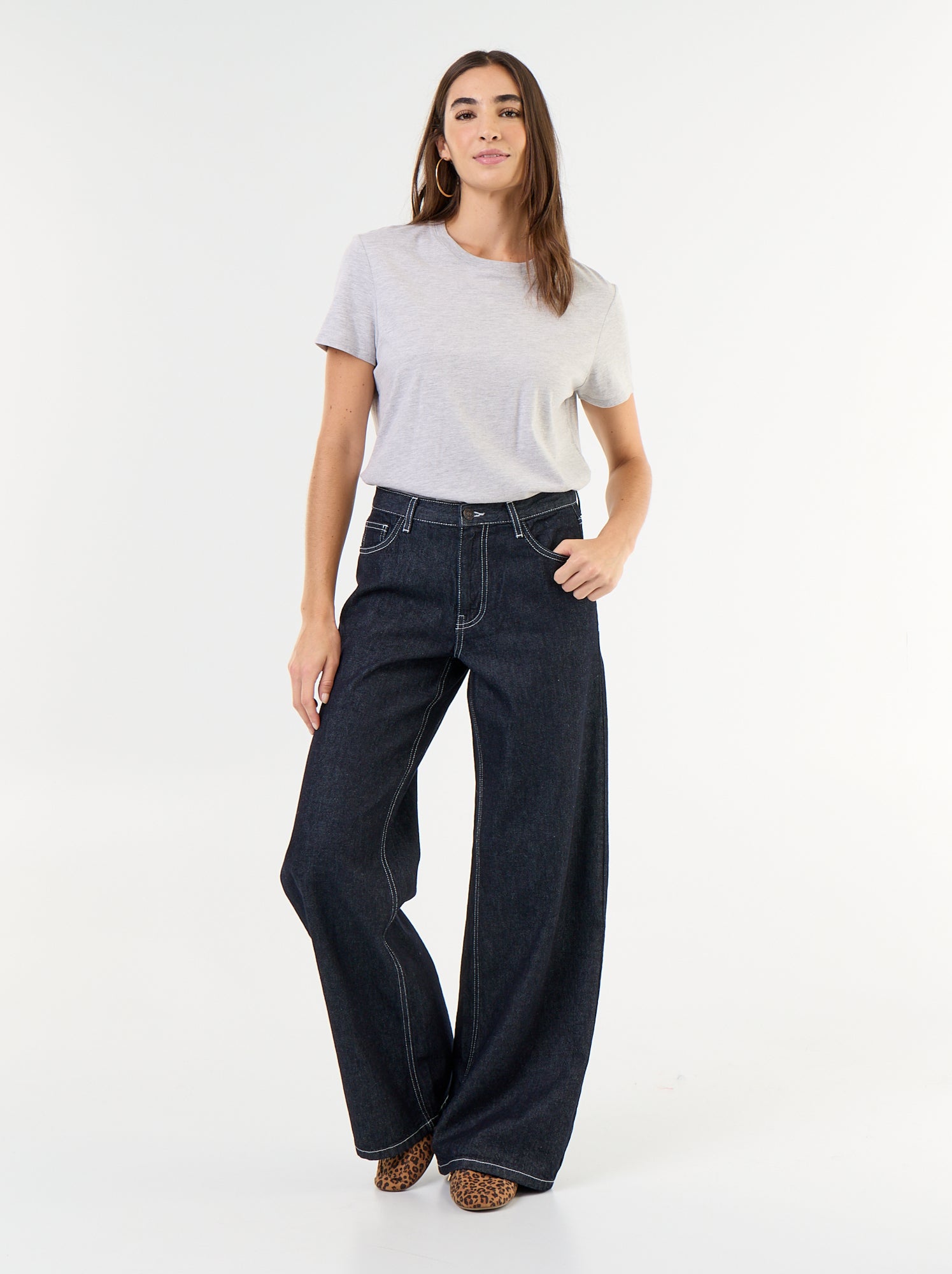 Jean wide leg avec étoiles brodées sur poches arrières - Bleu (GKD60_1)