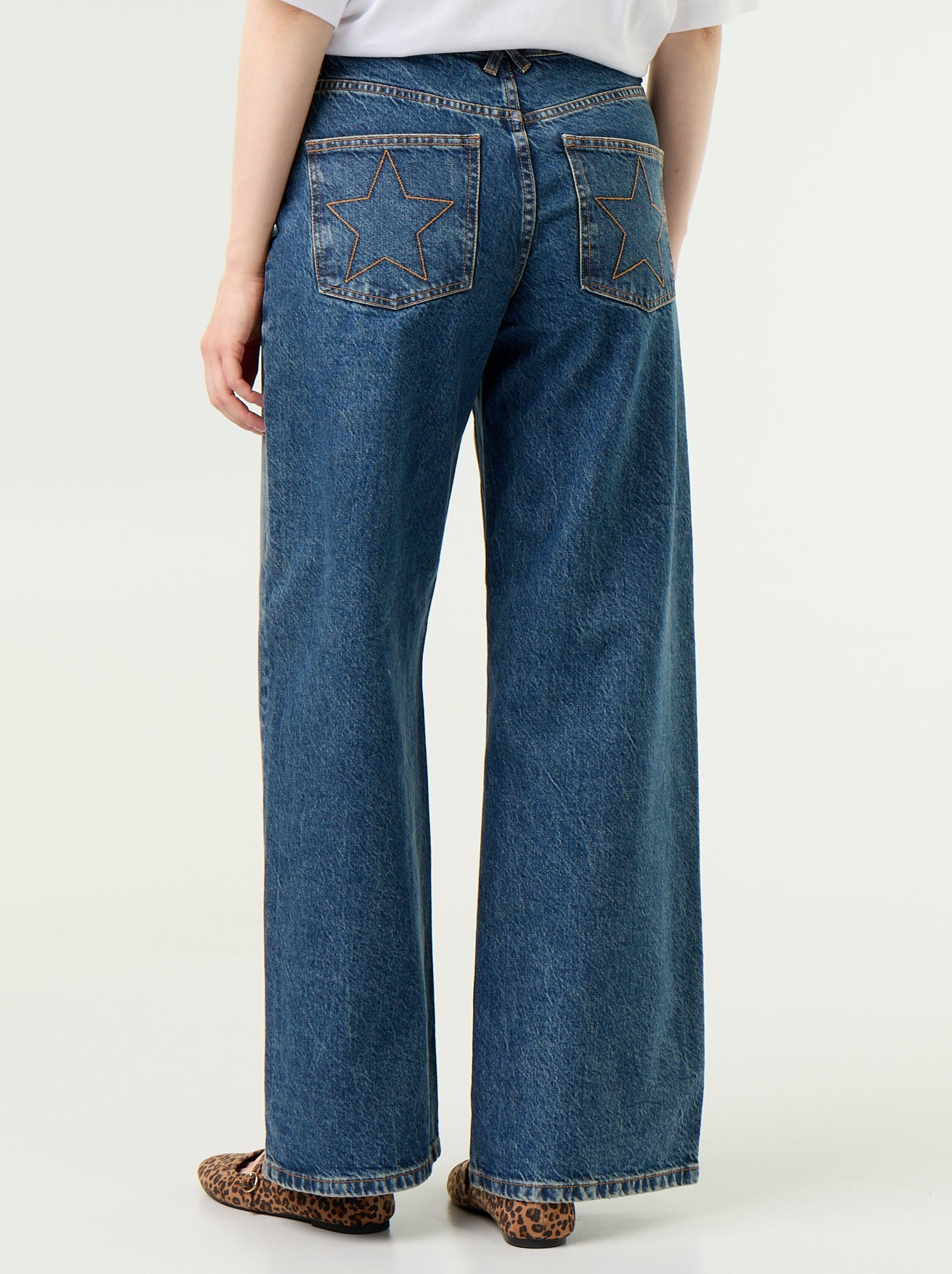 Jean wide leg avec étoiles brodées sur poches arrières - Bleu (GKD60_2)