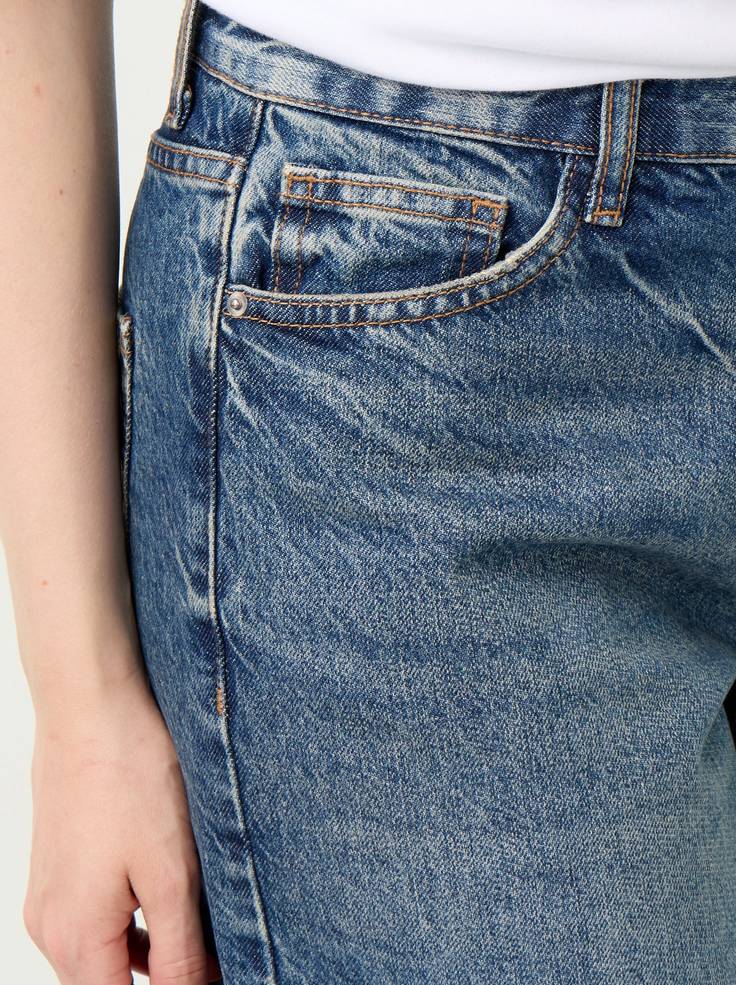 Jean wide leg avec étoiles brodées sur poches arrières - Bleu (GKD60_2)