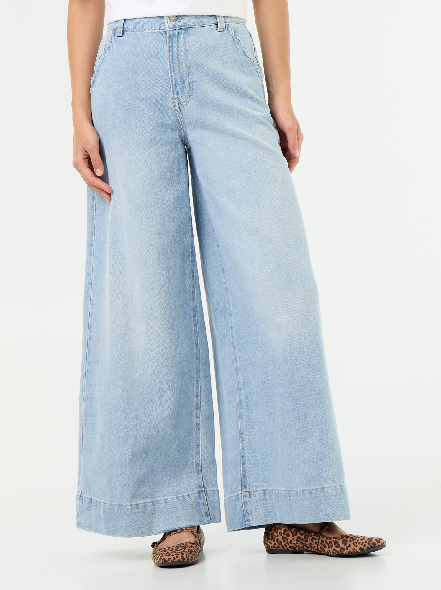Jean wide leg avec poches découpées - Bleu