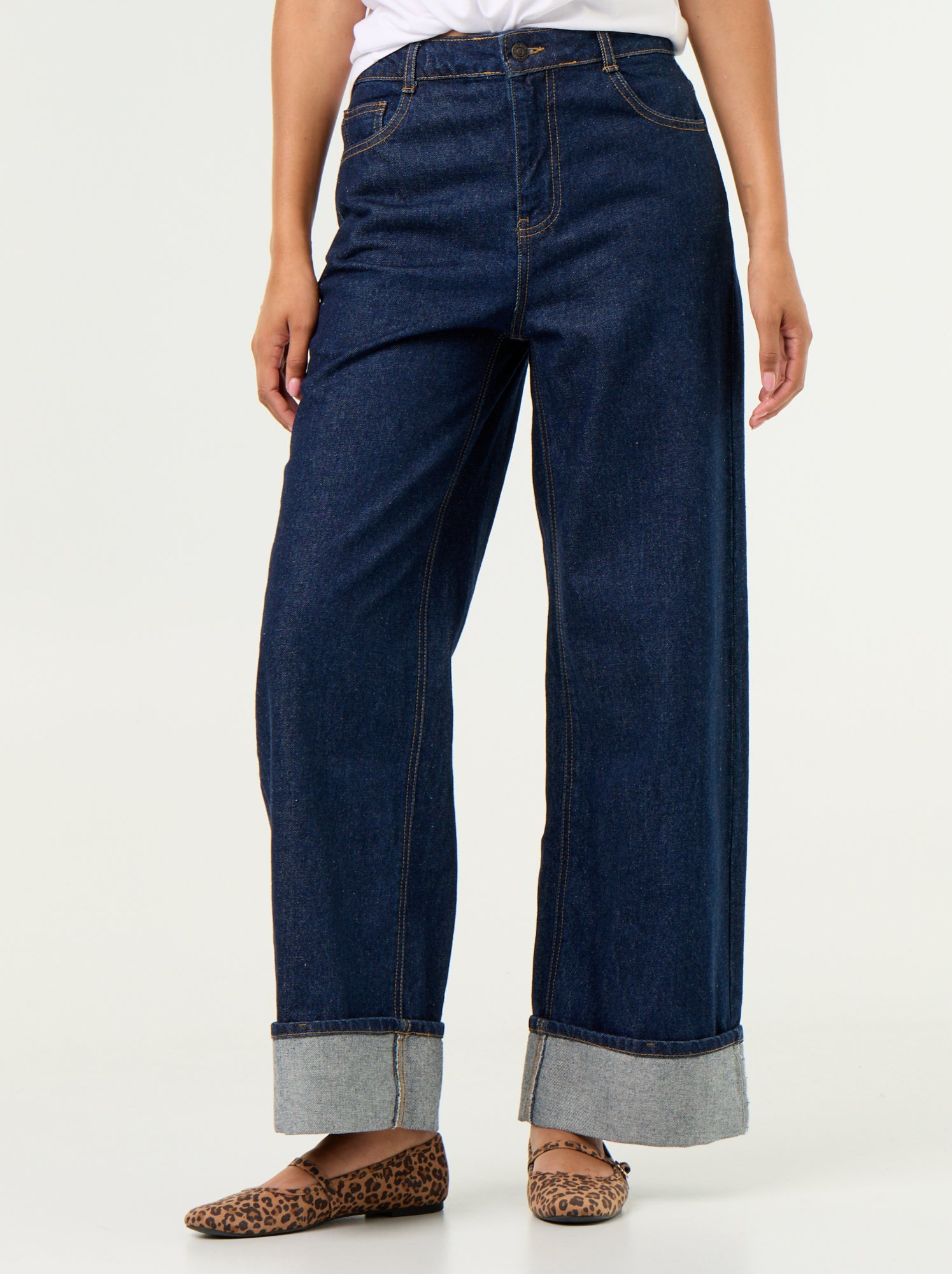 Jean wide leg avec revers à la base - Bleu (GJM62_1)