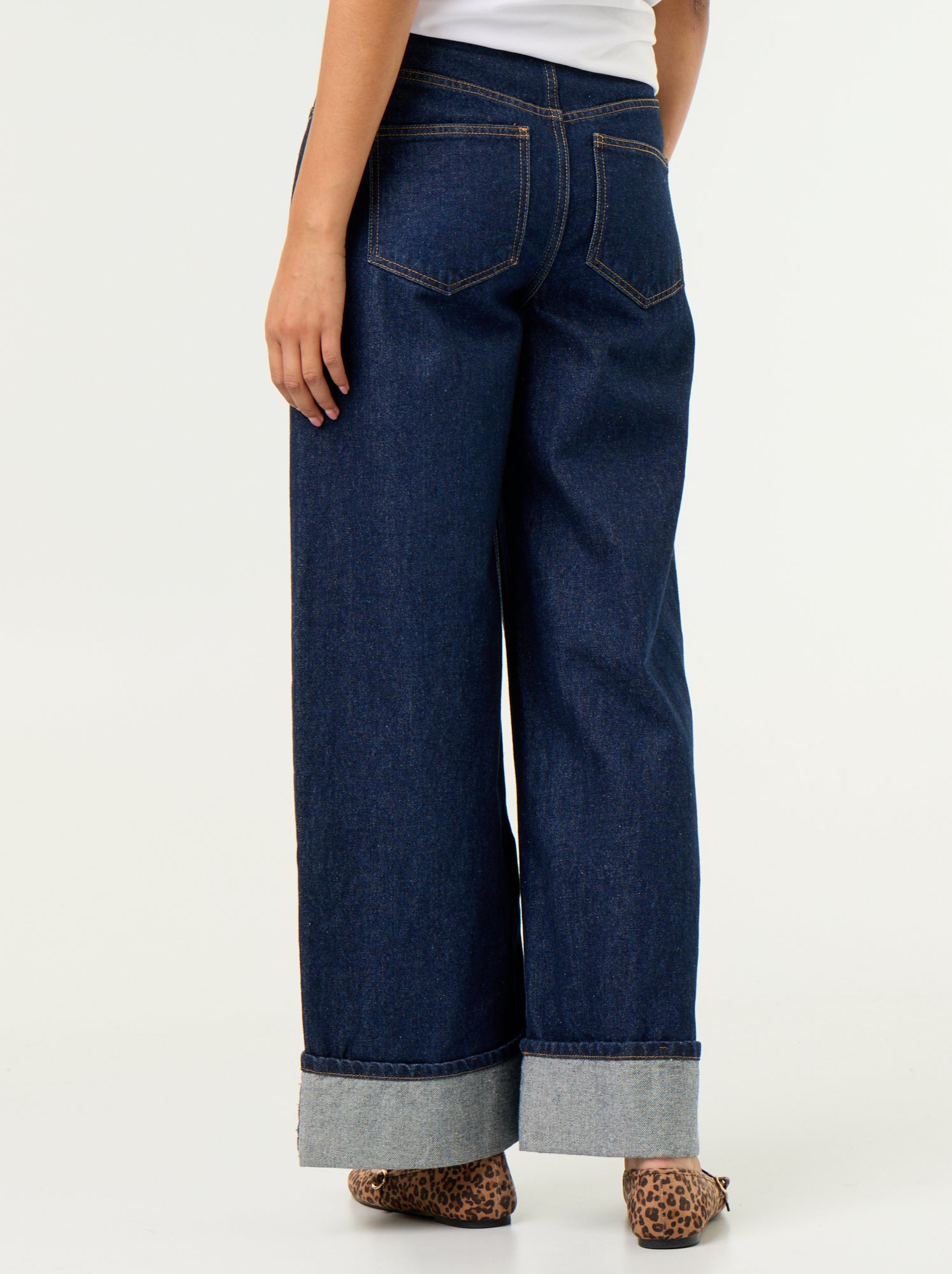 Jean wide leg avec revers à la base - Bleu (GJM62_1)