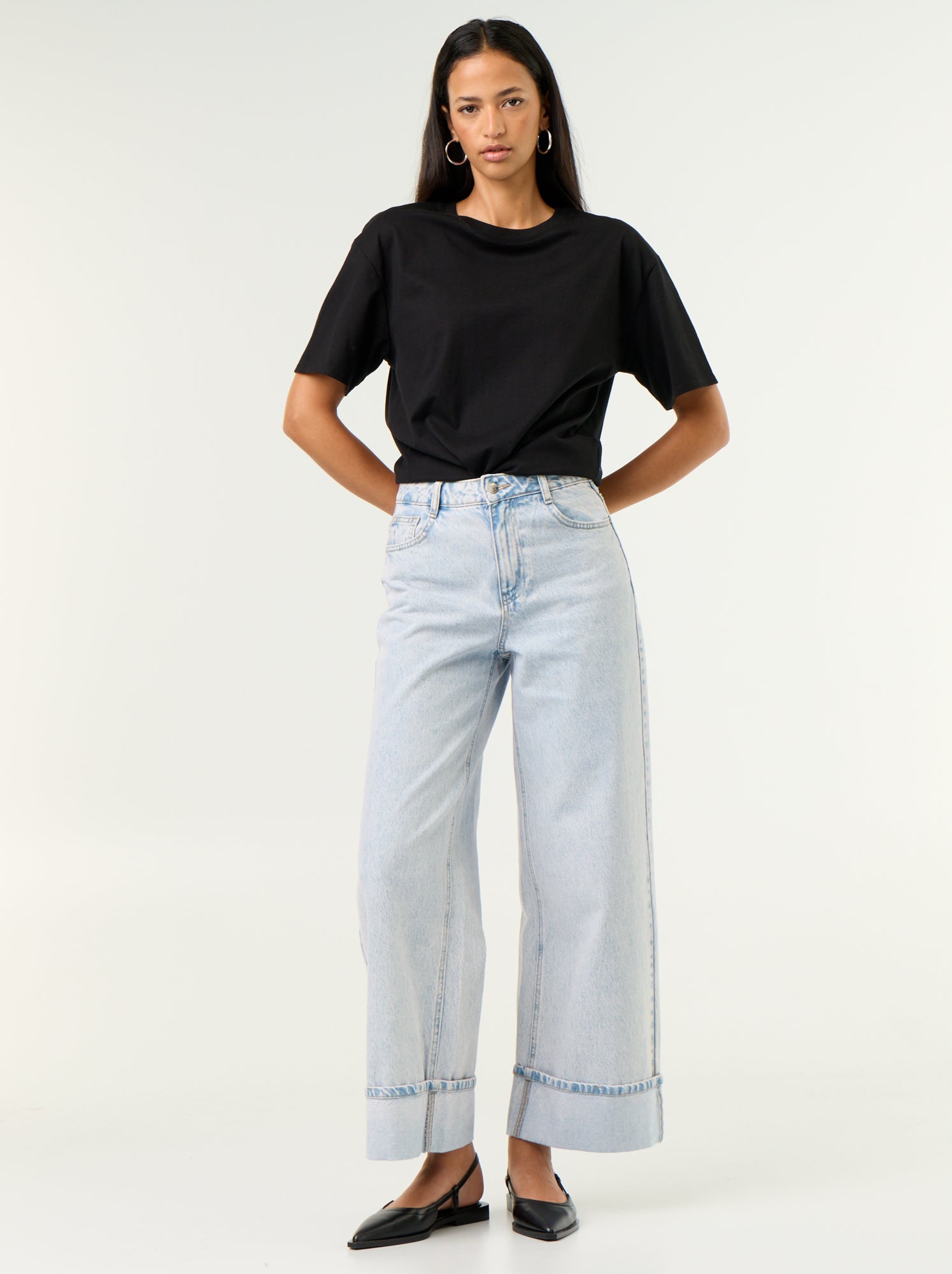 Jean wide leg avec revers à la base - Bleu (GJM62_2)