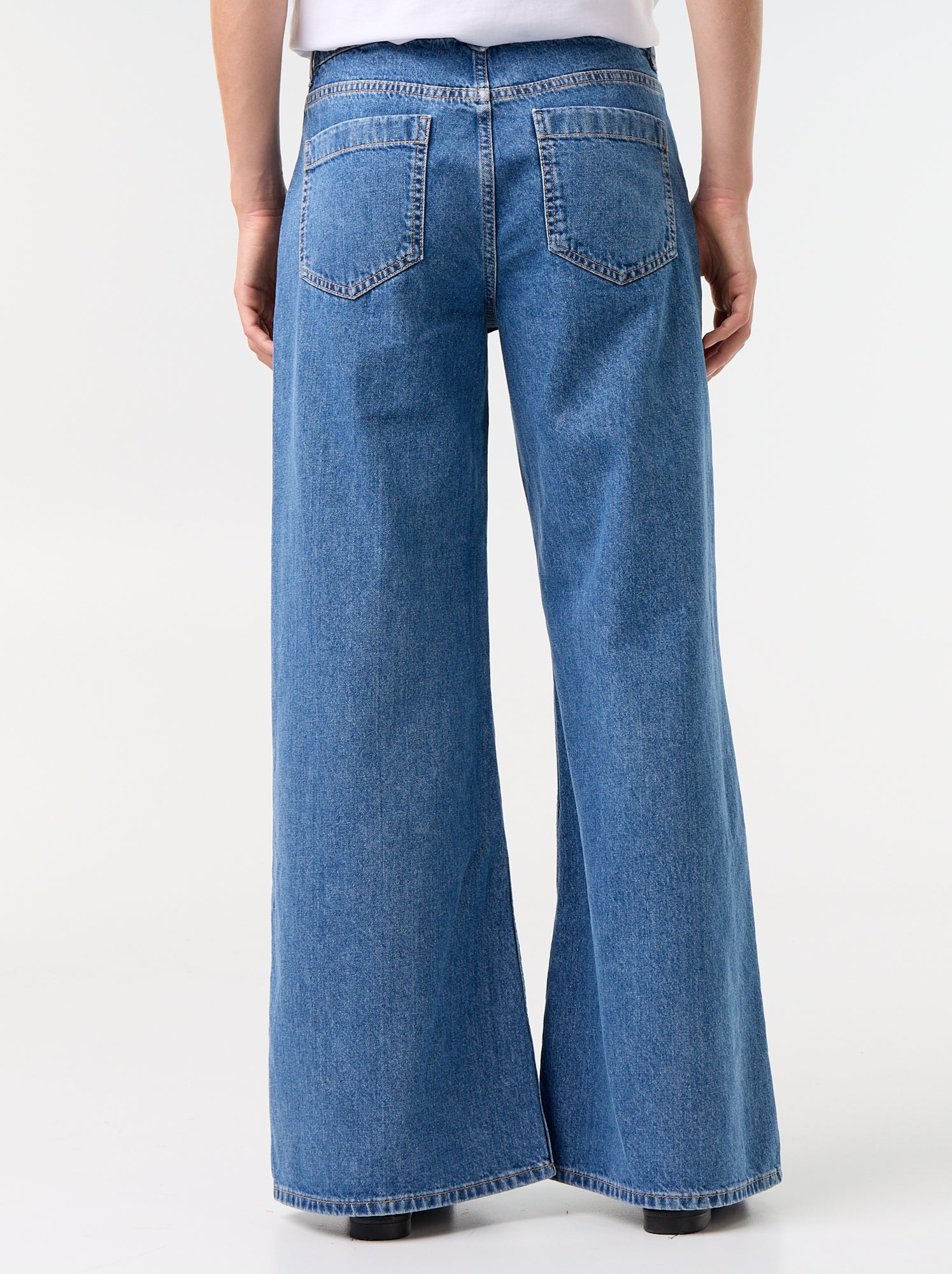 Jean wide leg / coupe large avec poches plaquées - Bleu (GKI14_2)