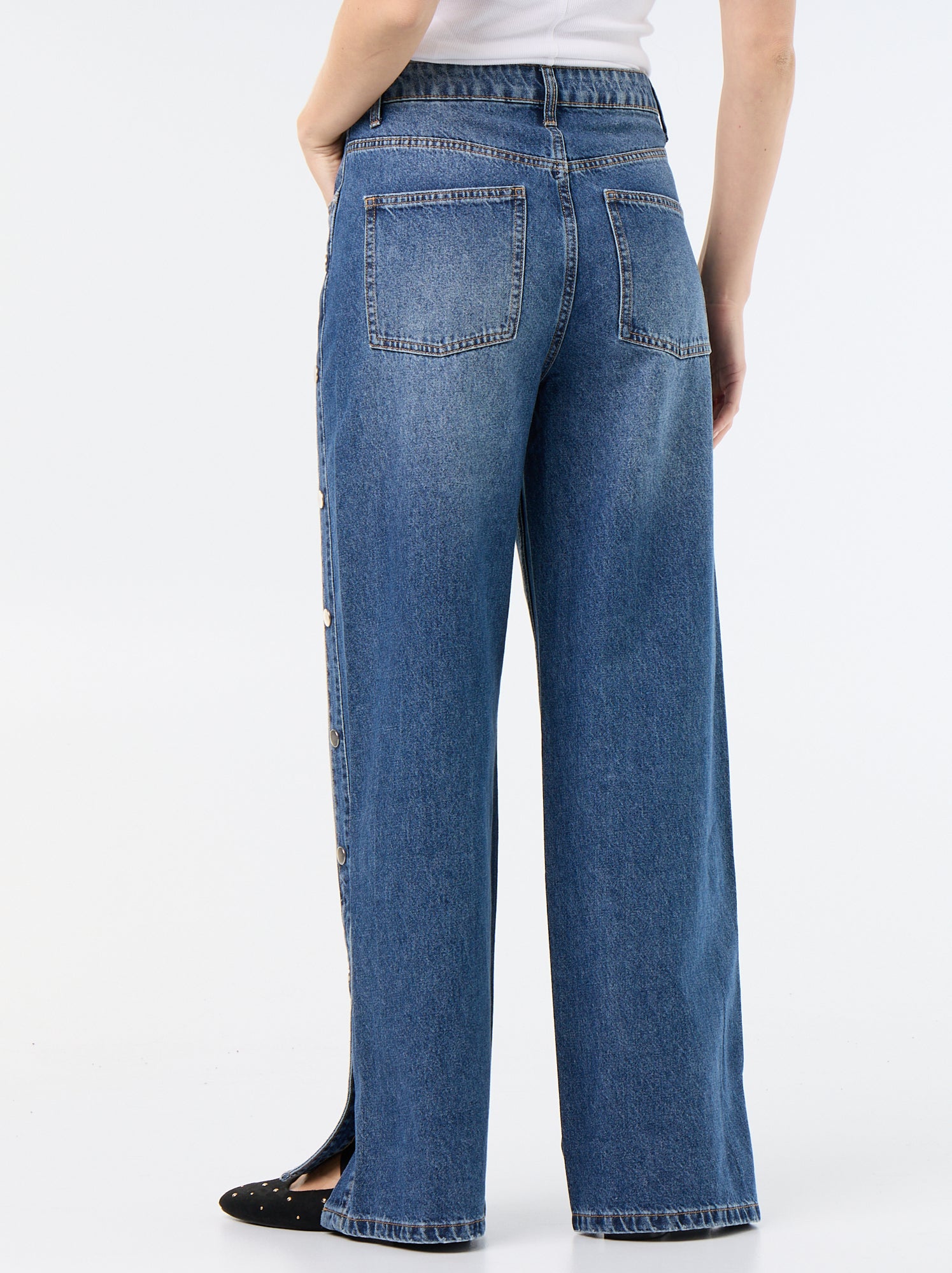 Jean wide leg / coupe large avec pressions factices sur les côtés - Bleu (GJM39_3)