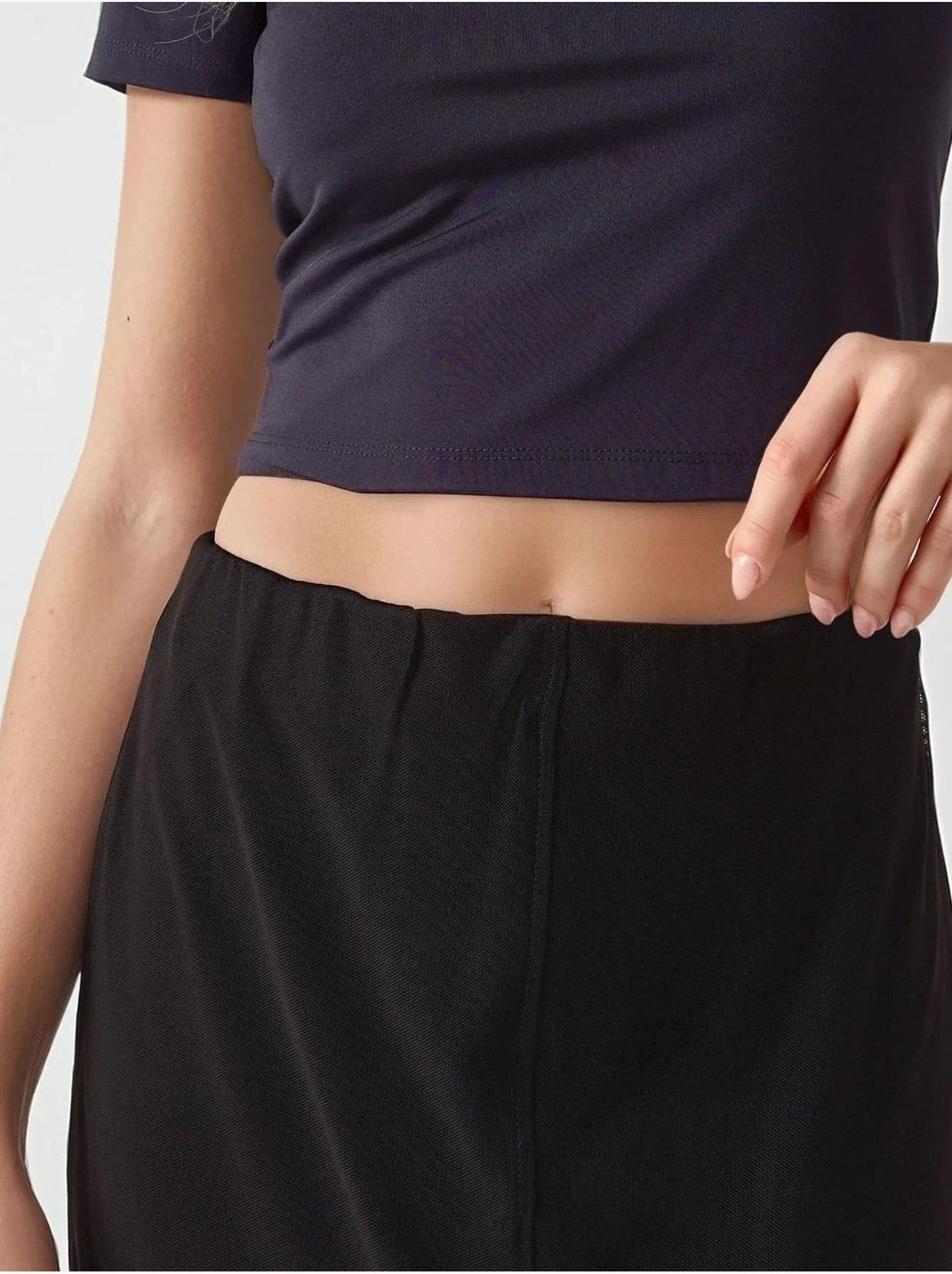 Jupe midi taille haute en dentelle collection pika - Noir