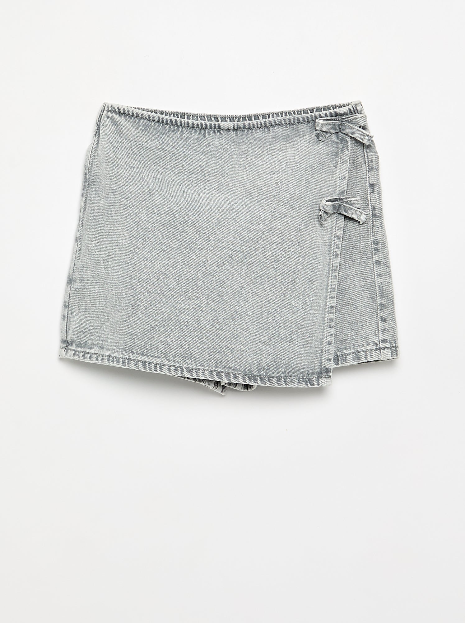 Jupe short courte en jean avec nœuds - Gris