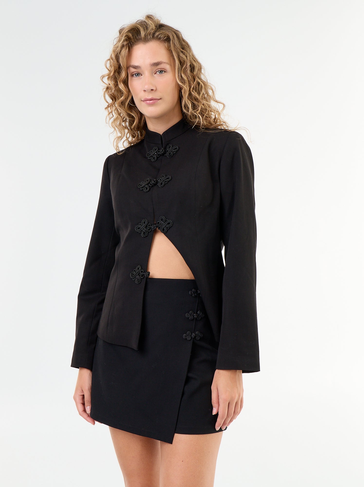 Jupe short en détail mandarin - Noir