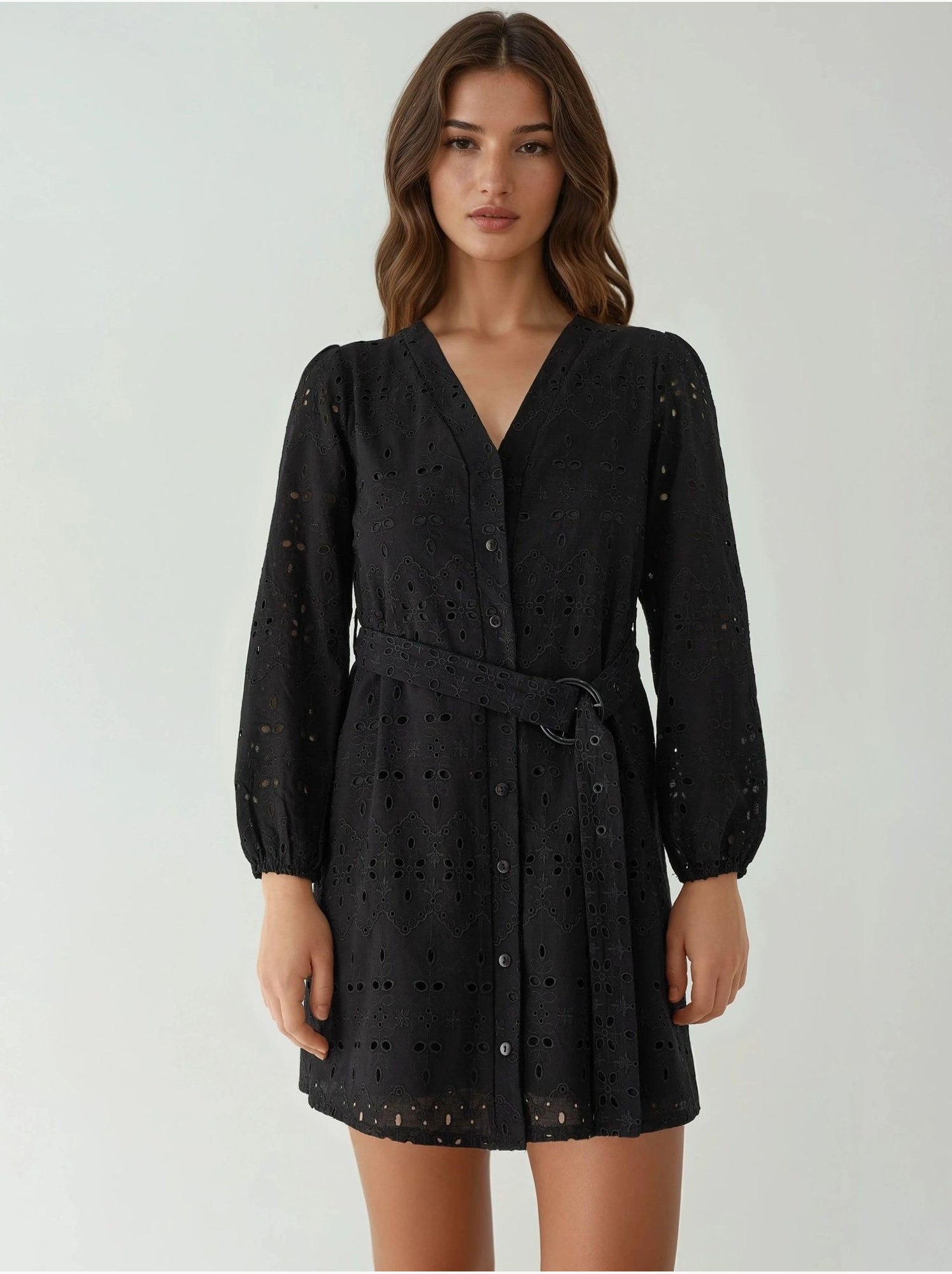 Mini-robe à col en v à motifs, collection pika - Noir