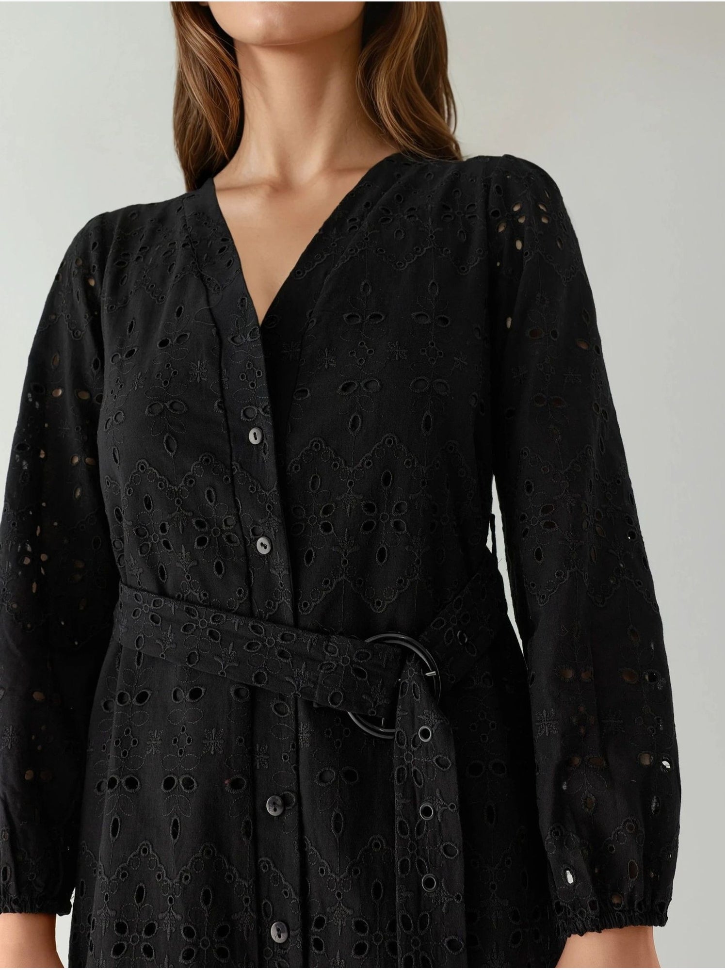 Mini-robe à col en v à motifs, collection pika - Noir