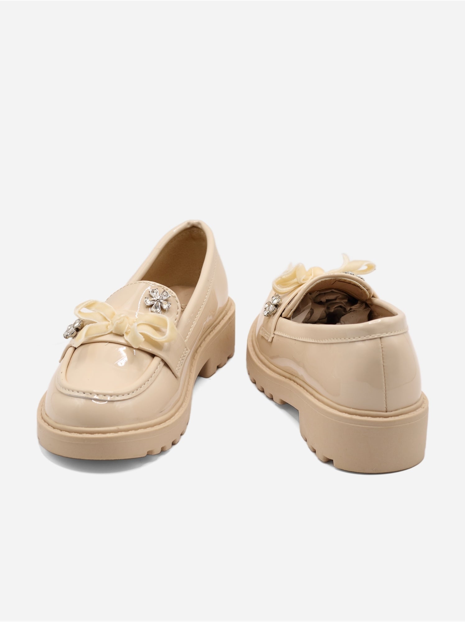 Mocassins à finition brillante - Crème