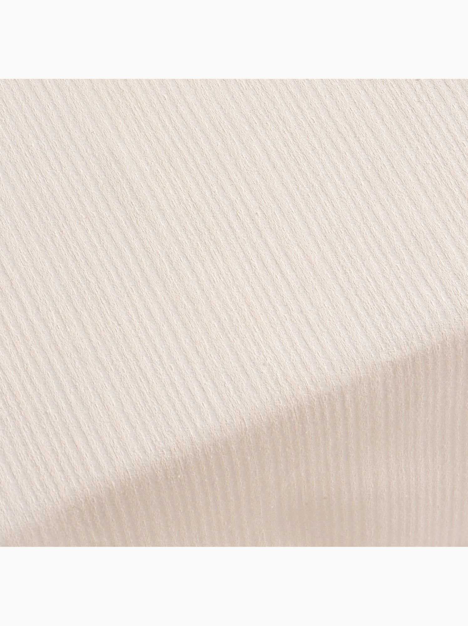 Nappe antitache avec tissu texturé à fines rayures - Gamusi. - Crème