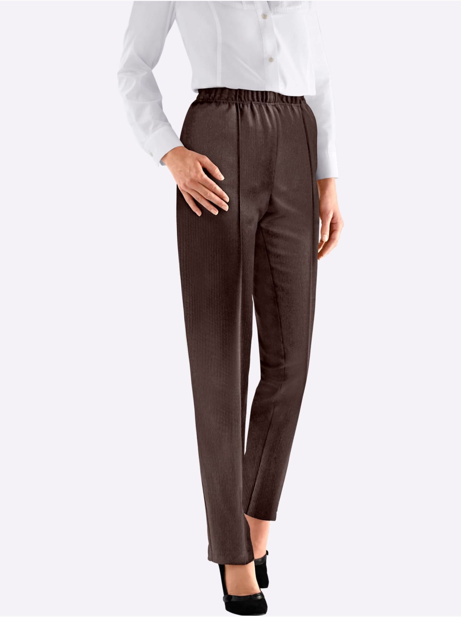 Pantalon à ceinture élastique avec plis et structure côtelée - taille standard - moda vilona - Marron/Choco