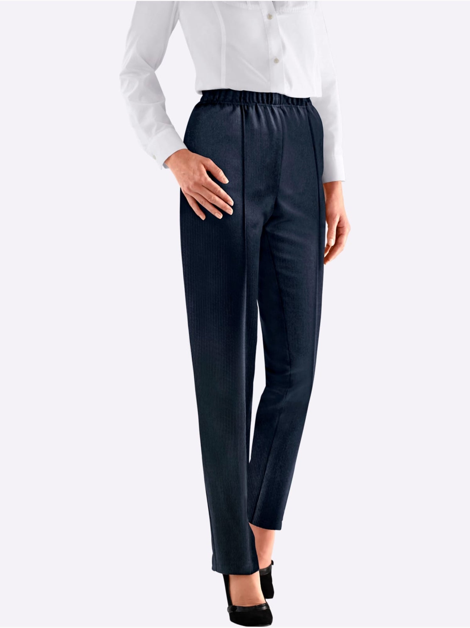 Pantalon à ceinture élastique avec structure côtelée et nervures - taille courte - moda vilona - Bleu marine