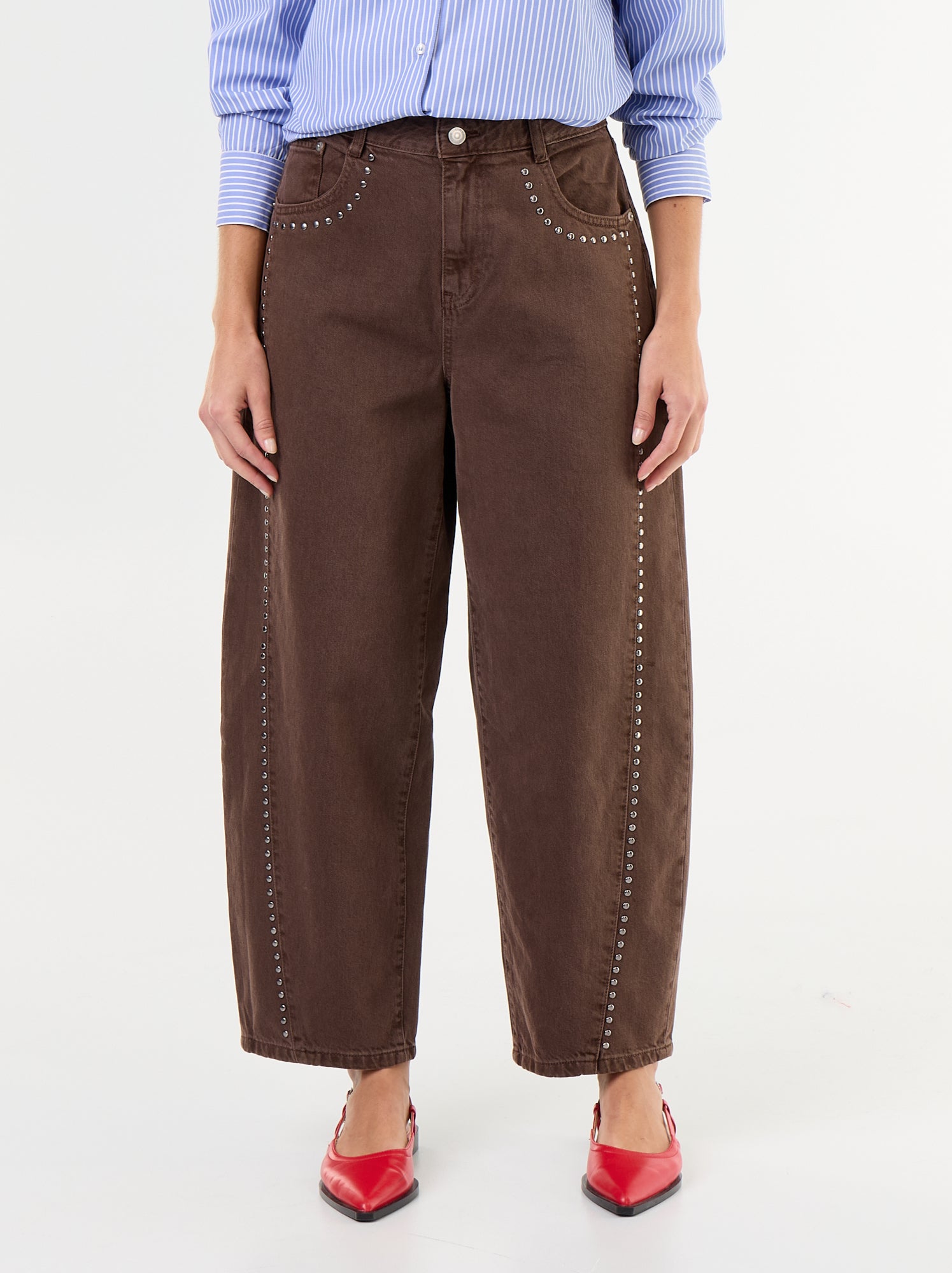 Pantalon barrel avec détails cloutés - Marron