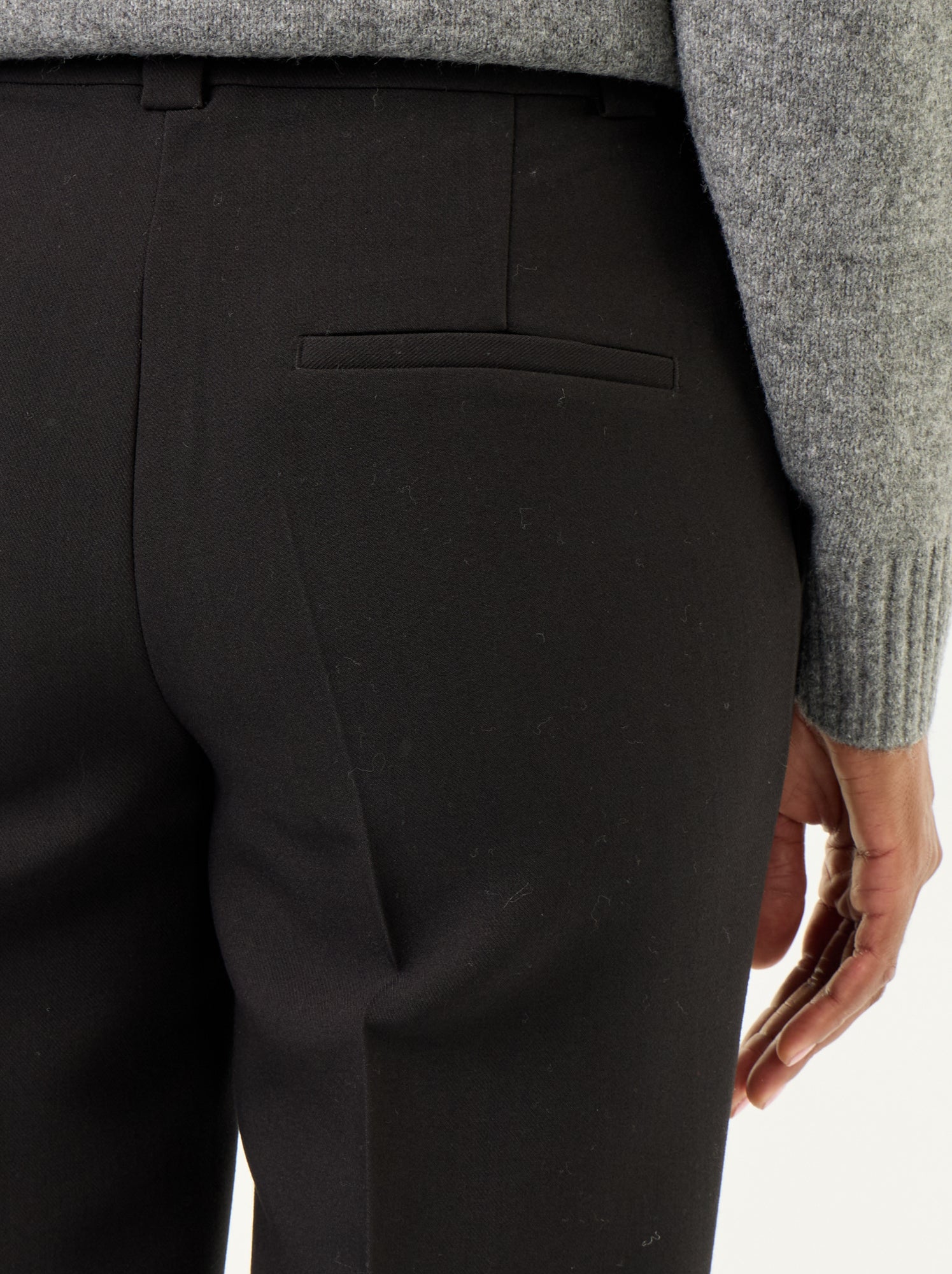 Pantalon droit avec taille ceinturée - Noir