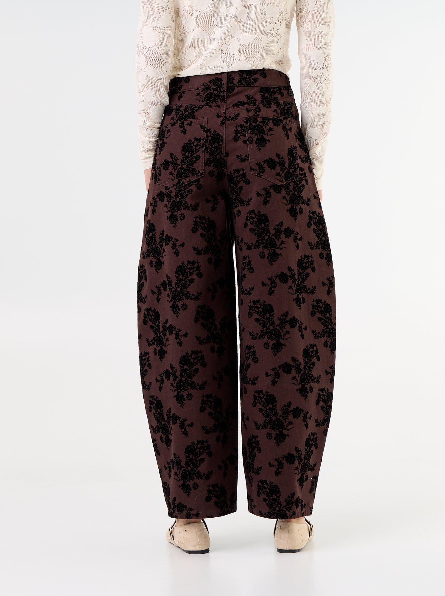 Pantalon forme barrel avec flocage - Marron
