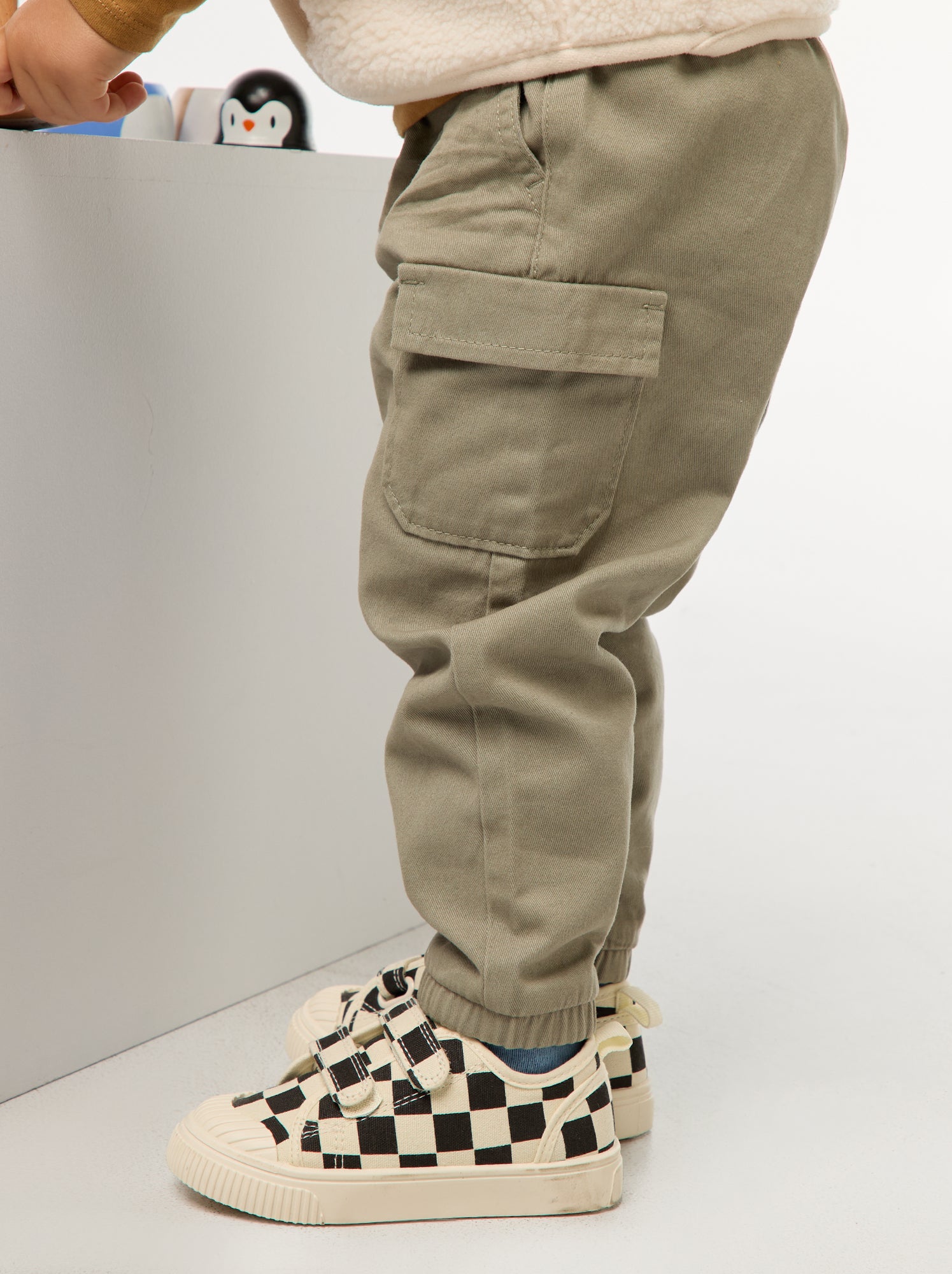 Pantalon jogger en twill avec poches à rabat - Vert (DJJ98_2)