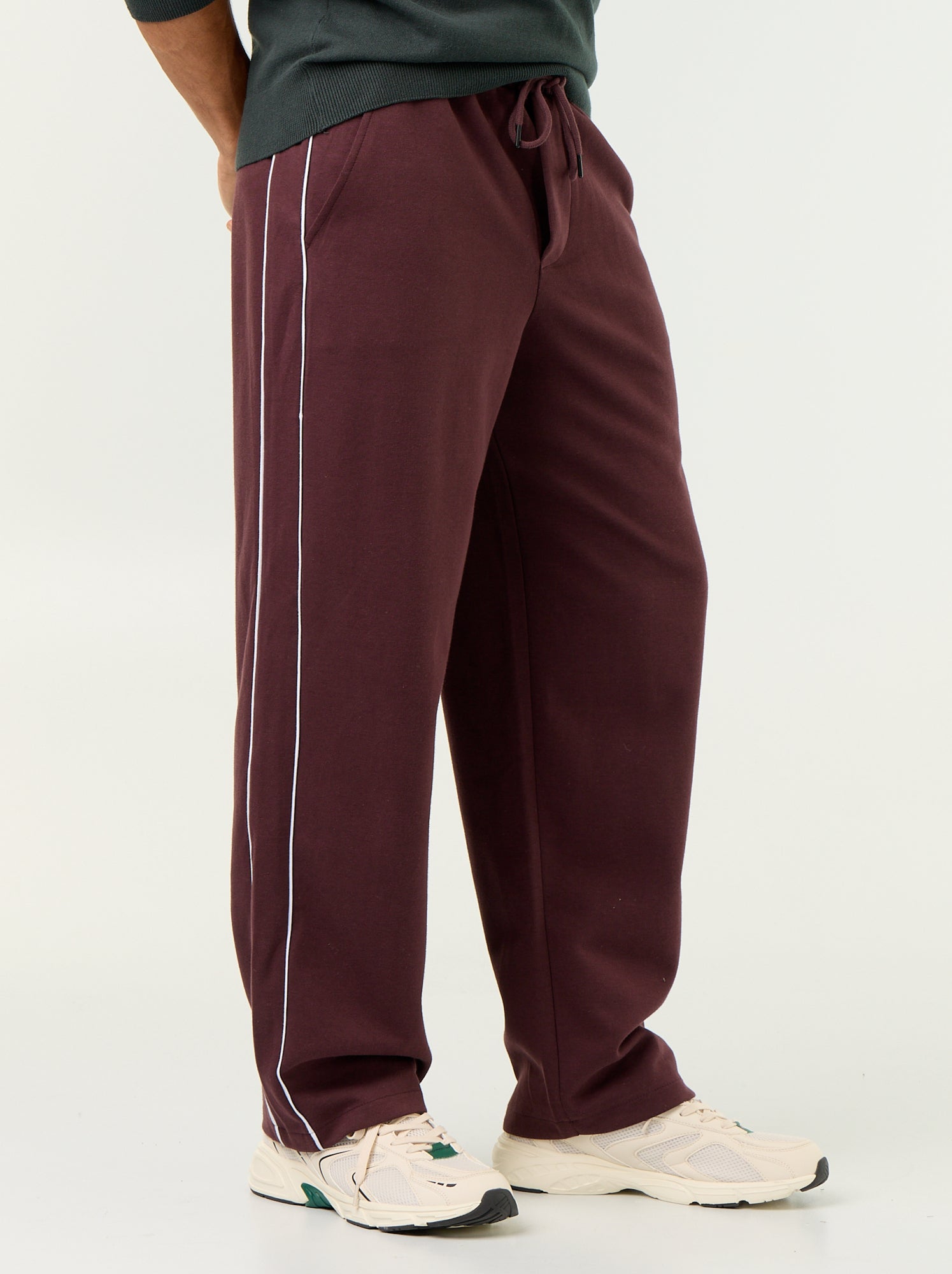 Pantalon jogging avec liserés - Violet