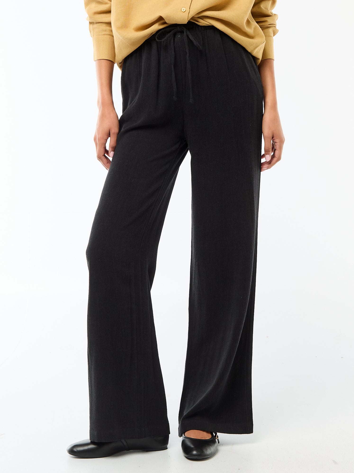 Pantalon léger femme à coupe large avec taille élastiquée - Noir