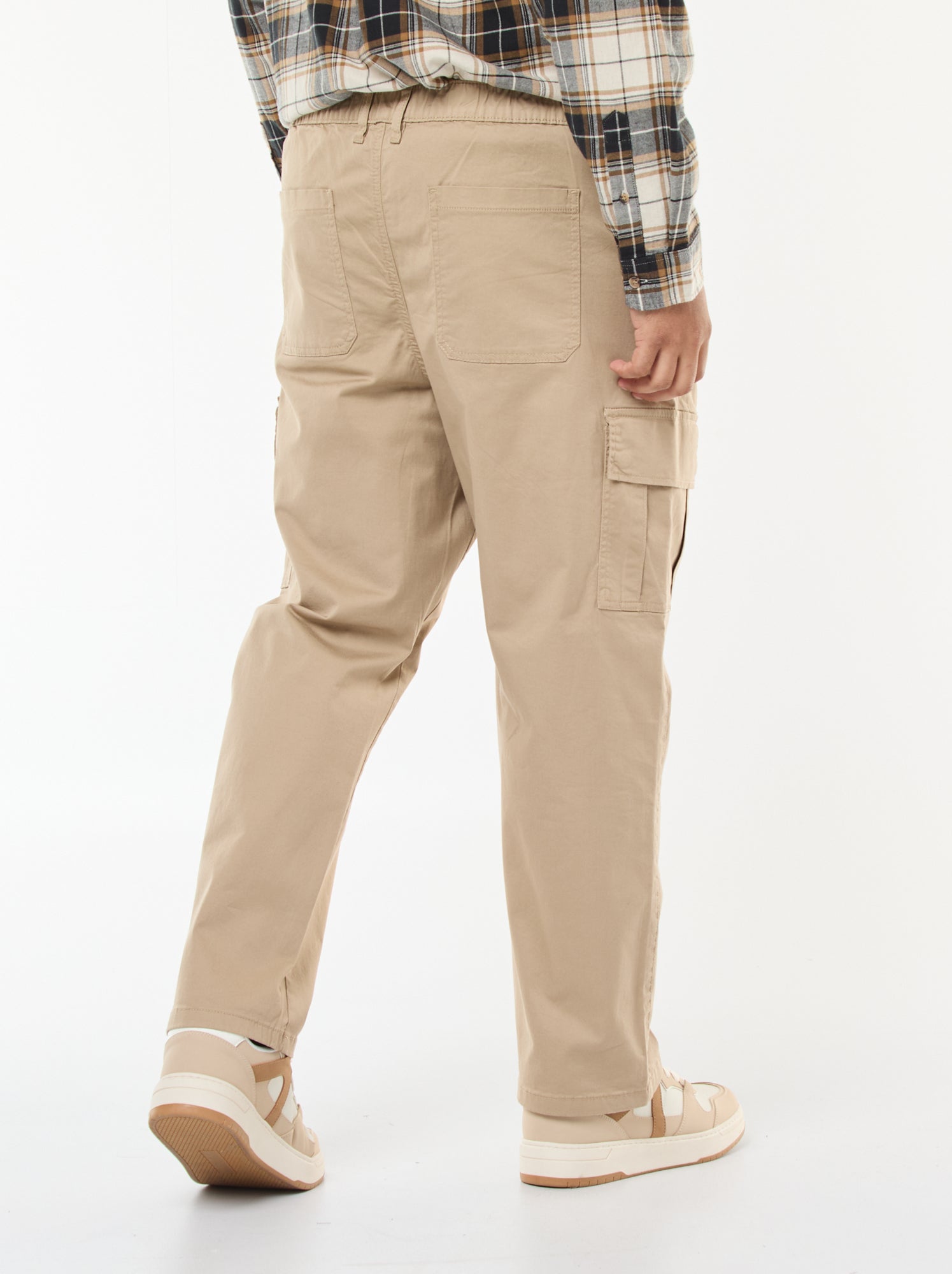 Pantalon multipoches uni avec passant pour ceinture - Beige