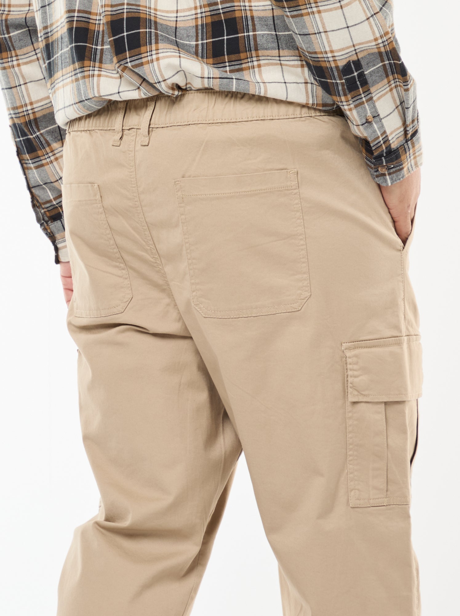 Pantalon multipoches uni avec passant pour ceinture - Beige