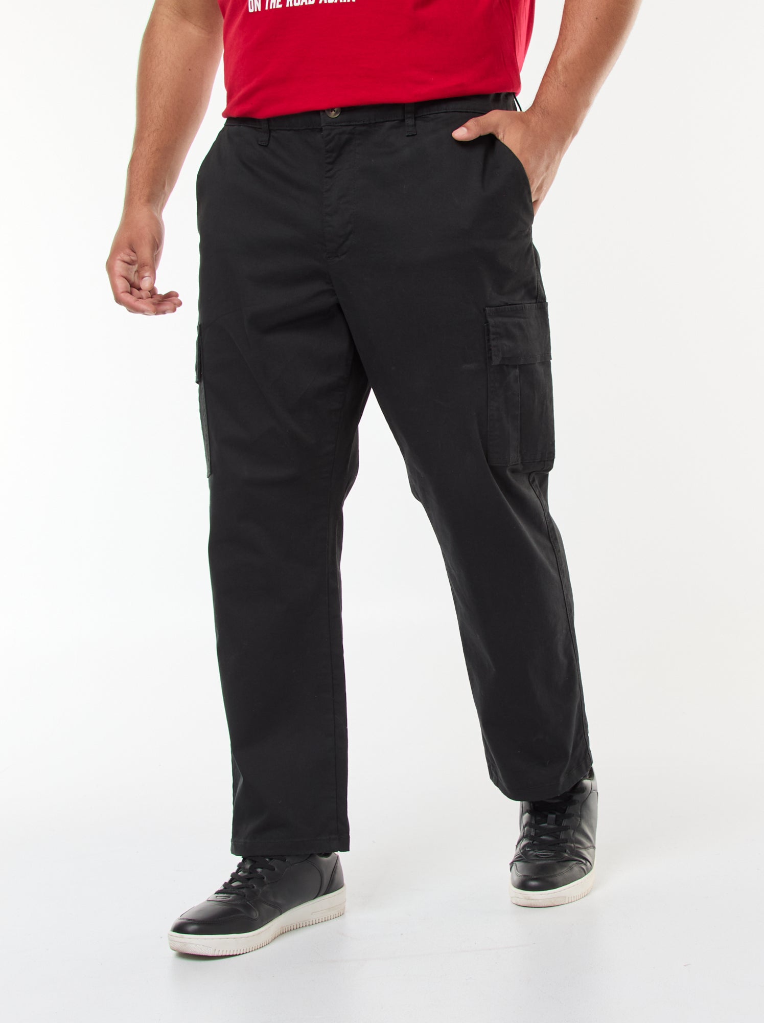 Pantalon multipoches uni avec passant pour ceinture - Noir