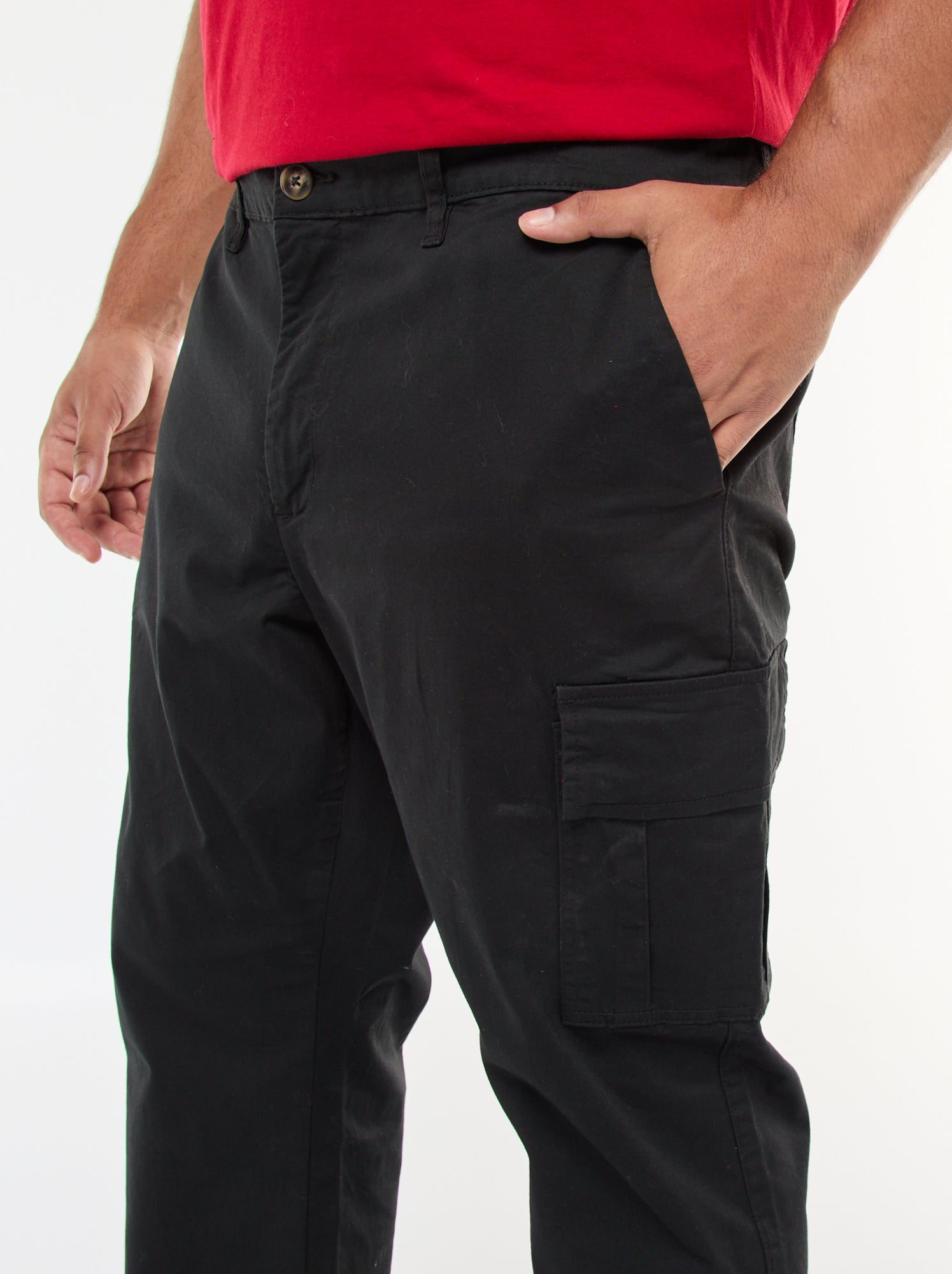 Pantalon multipoches uni avec passant pour ceinture - Noir