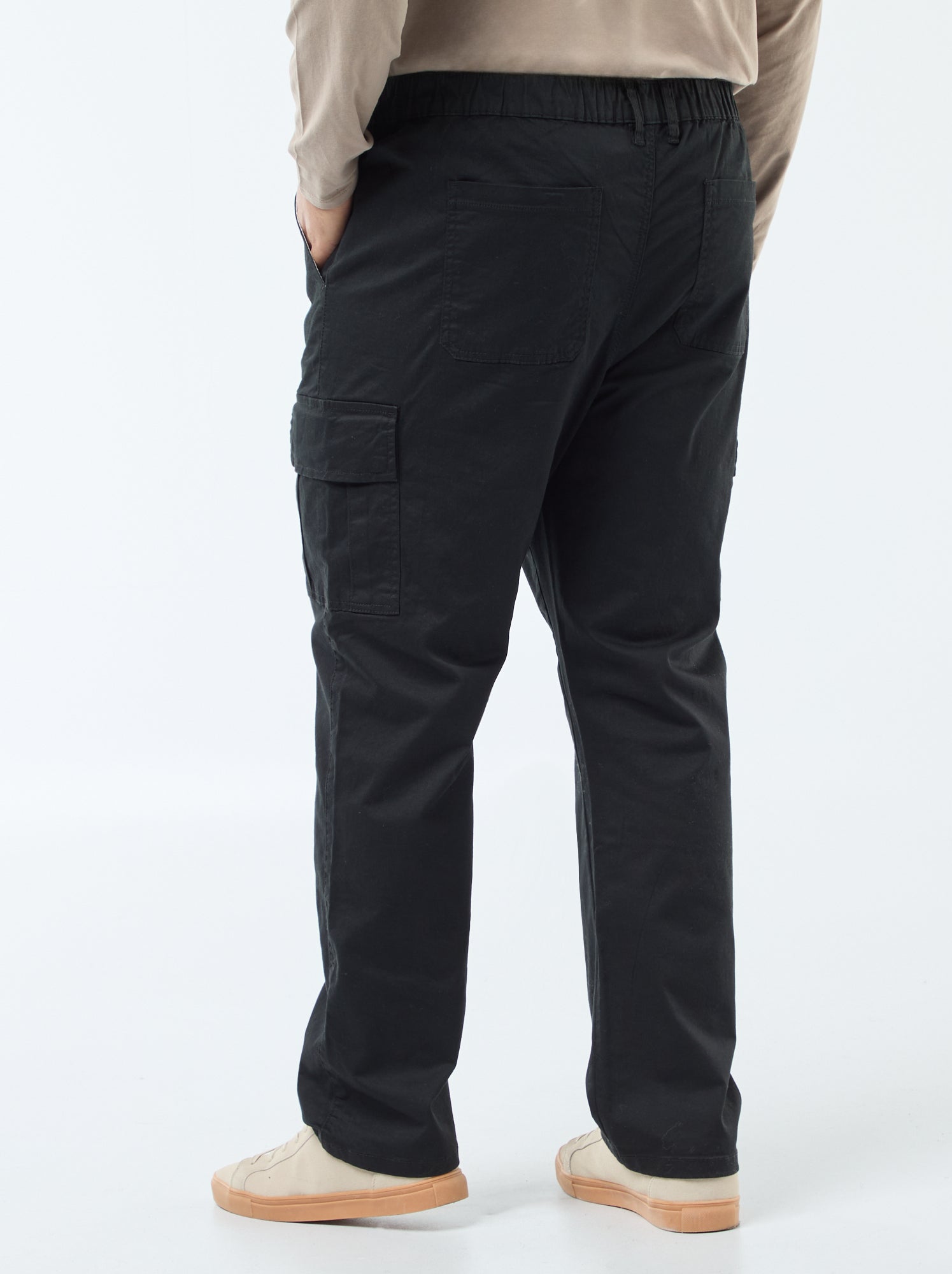 Pantalon multipoches uni avec passant pour ceinture - Noir
