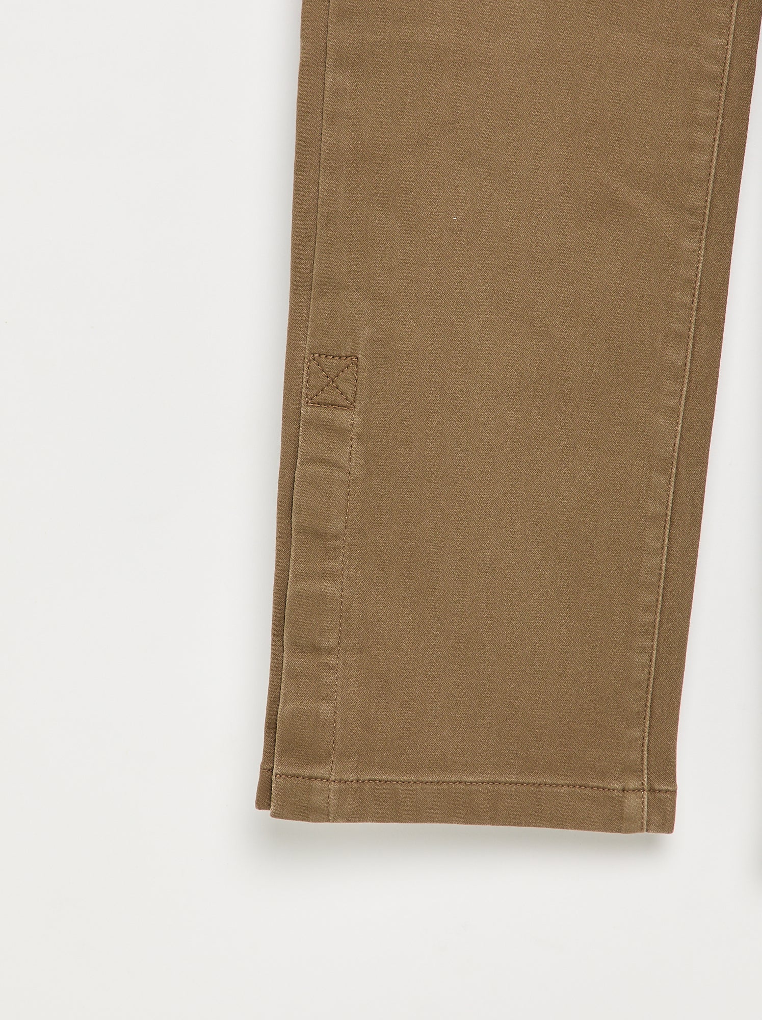 Pantalon regular avec poches à rabat - collection facile à enfiler - Marron
