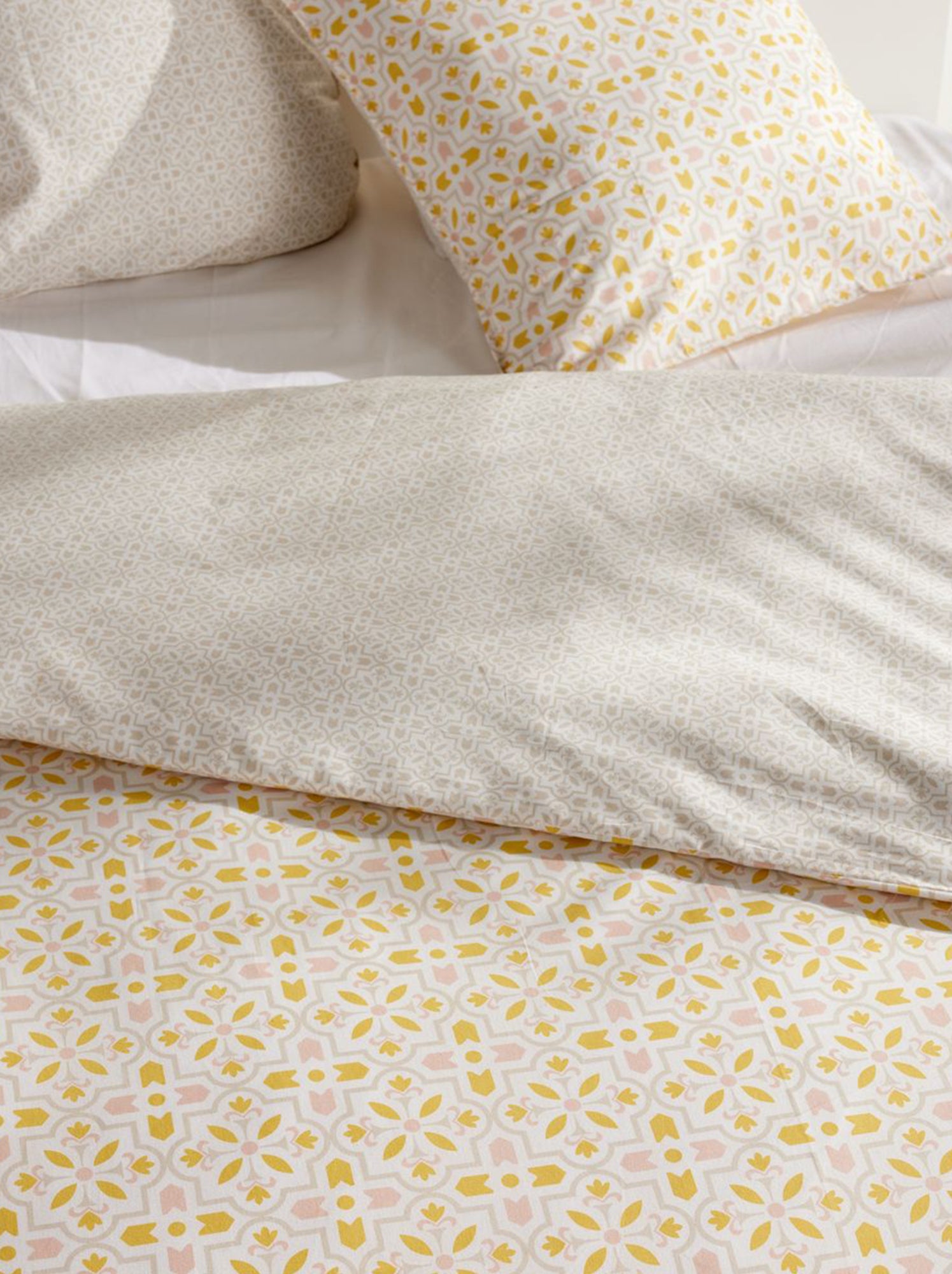 Parure de lit 2 personnes 3 pièces - Housse de couette + 2 taies d'oreiller - Beige