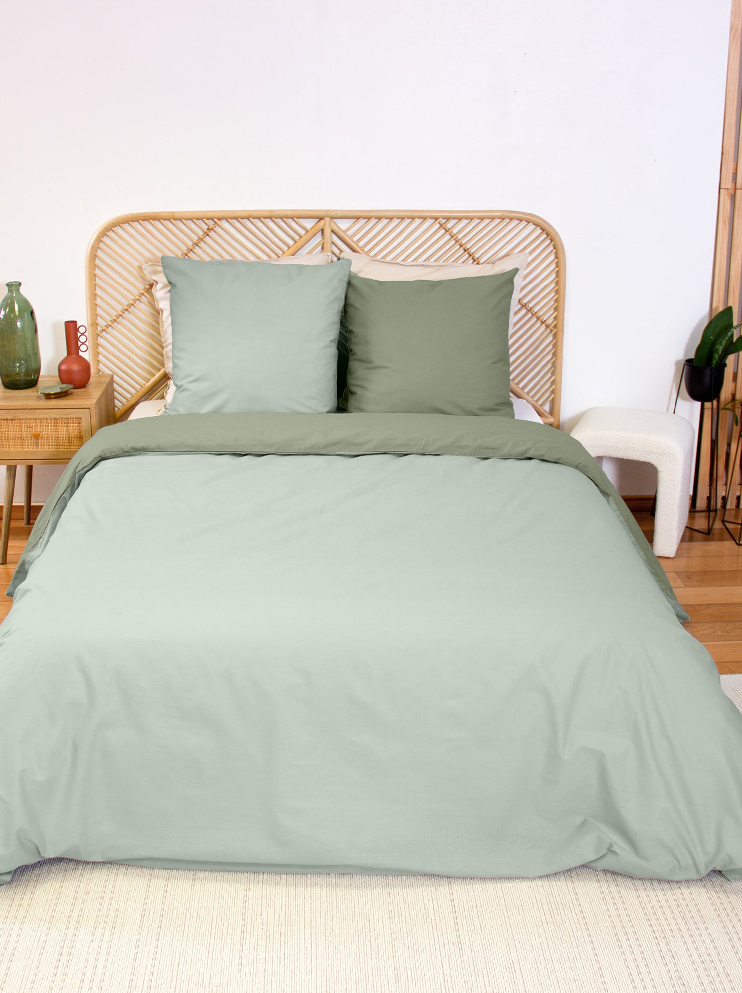 Parure de lit + 2 taies d'oreiller en coton uni 240x220 - 260x240 - Vert
