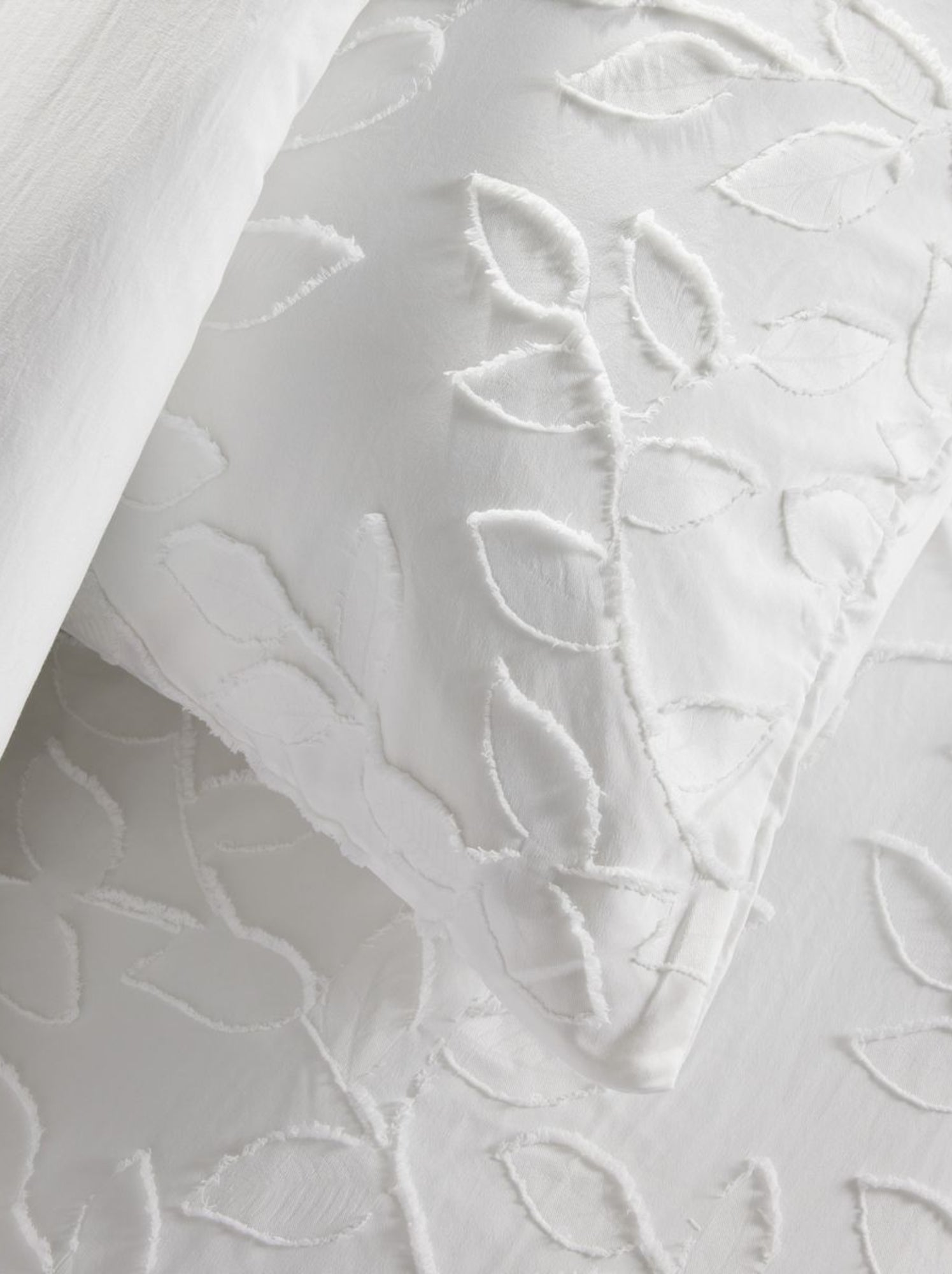 Parure de lit tufté Floral ESSENTIAL - Blanc